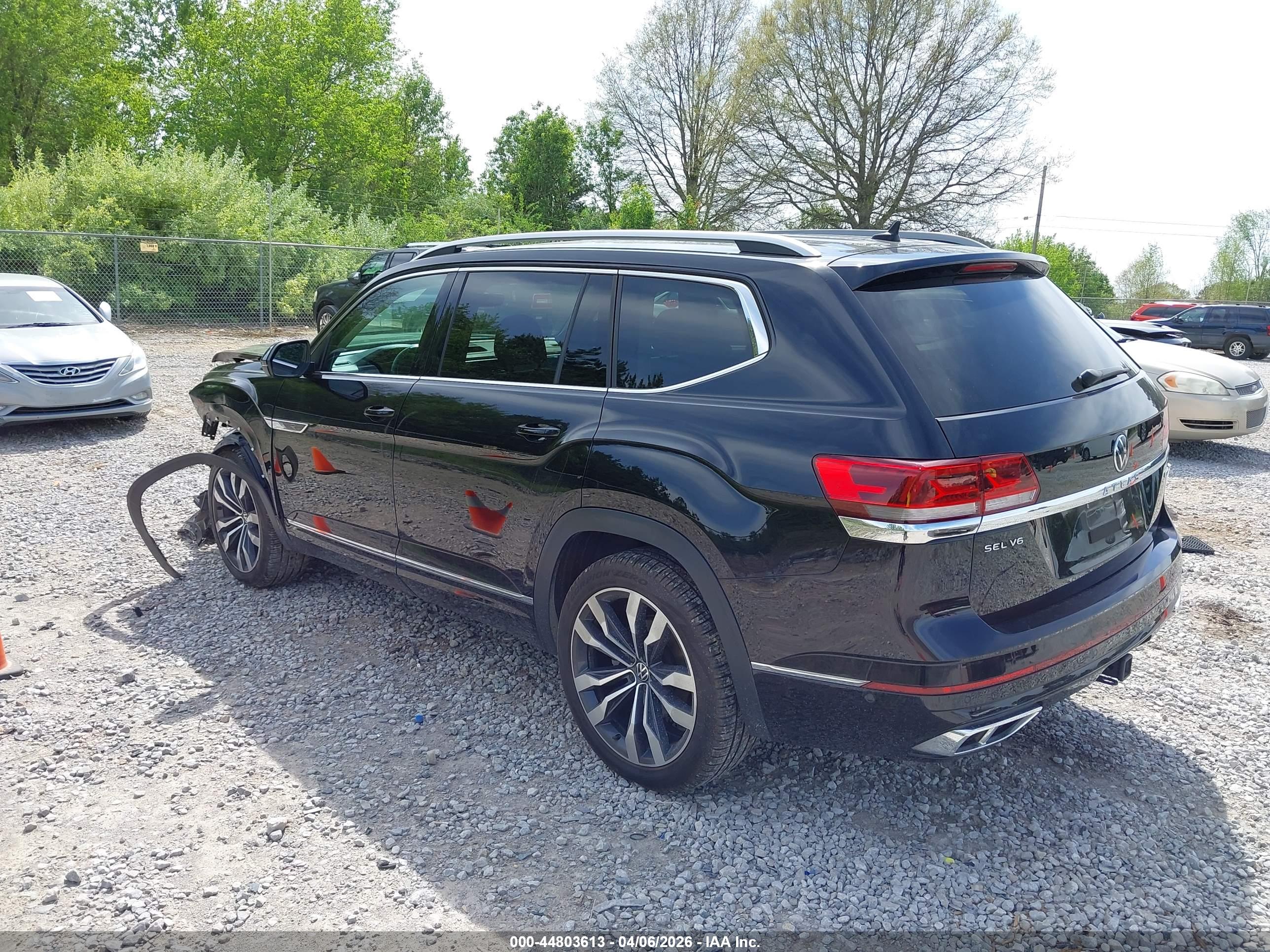 VOLKSWAGEN ATLAS image 3