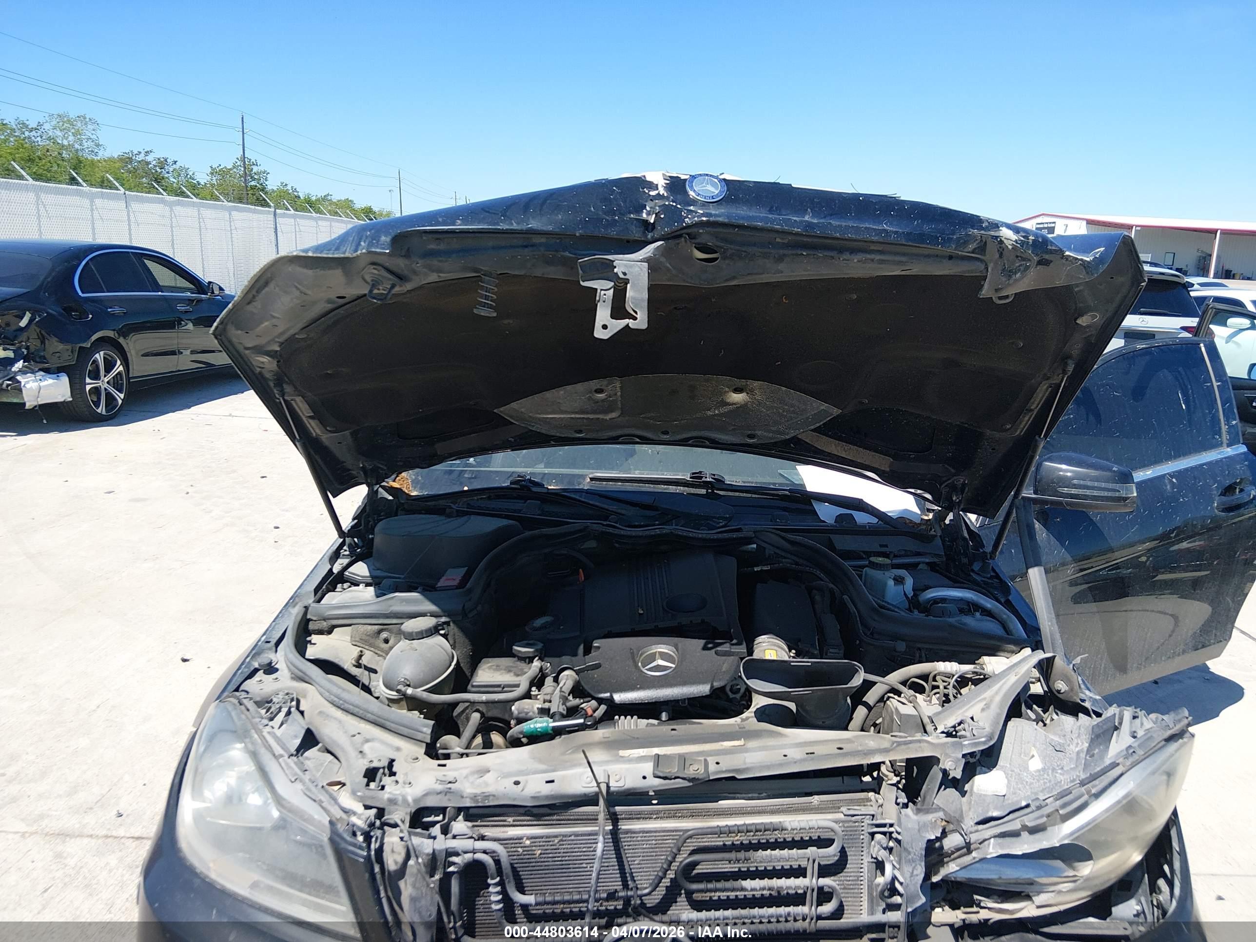 MERCEDES-BENZ C image 10