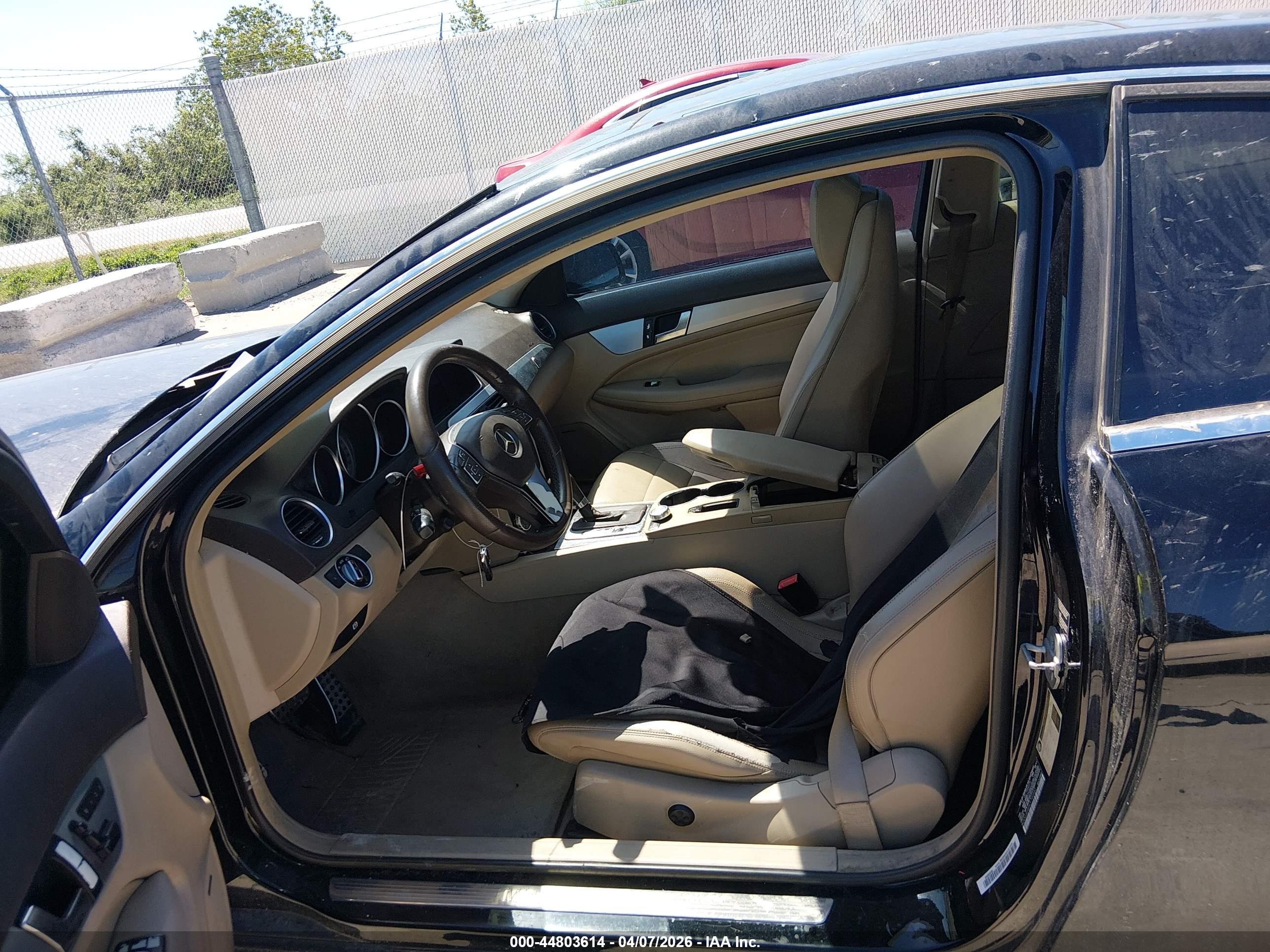 MERCEDES-BENZ C image 8