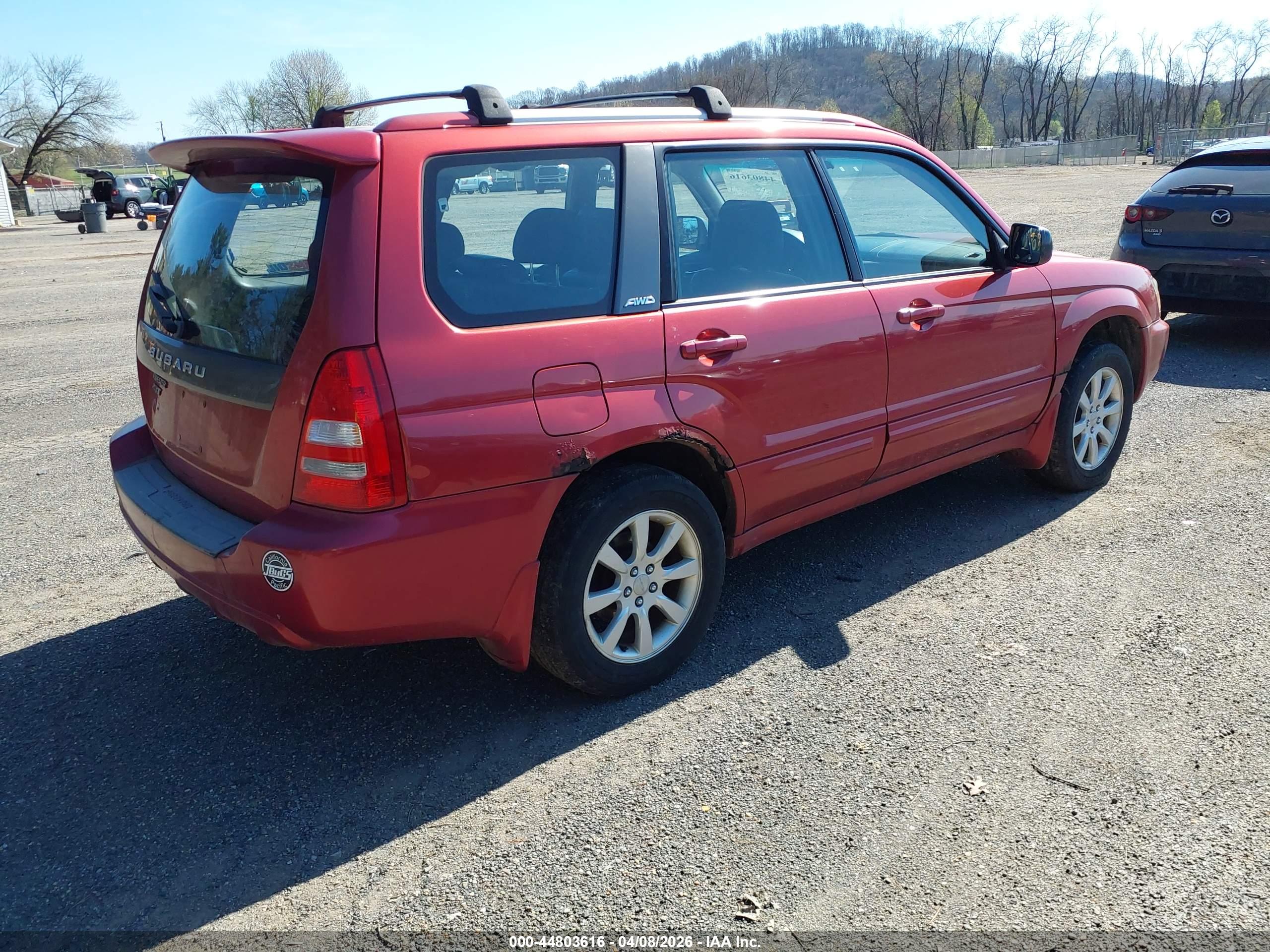 SUBARU FORESTER image 4