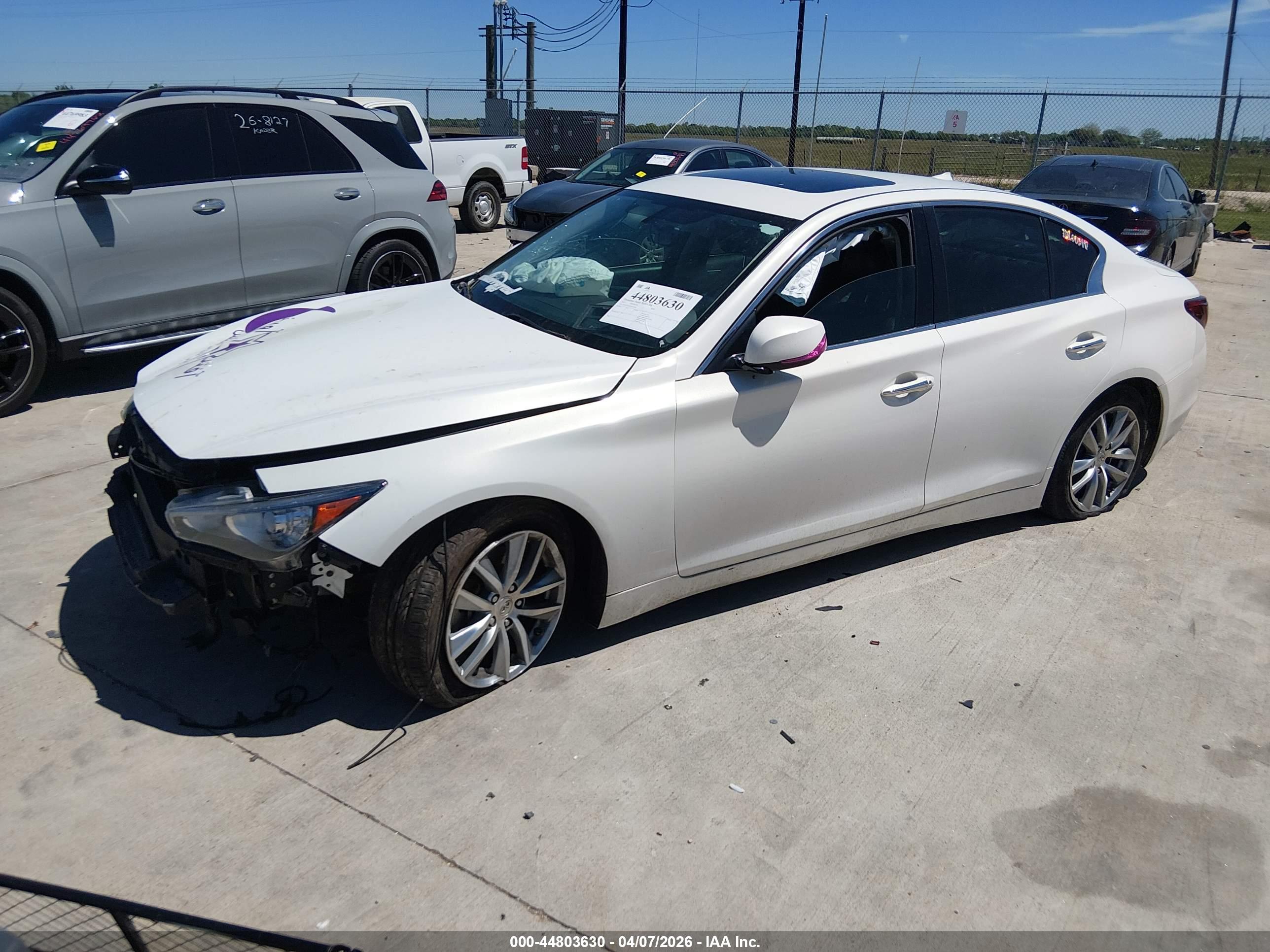 INFINITI Q50 image 2