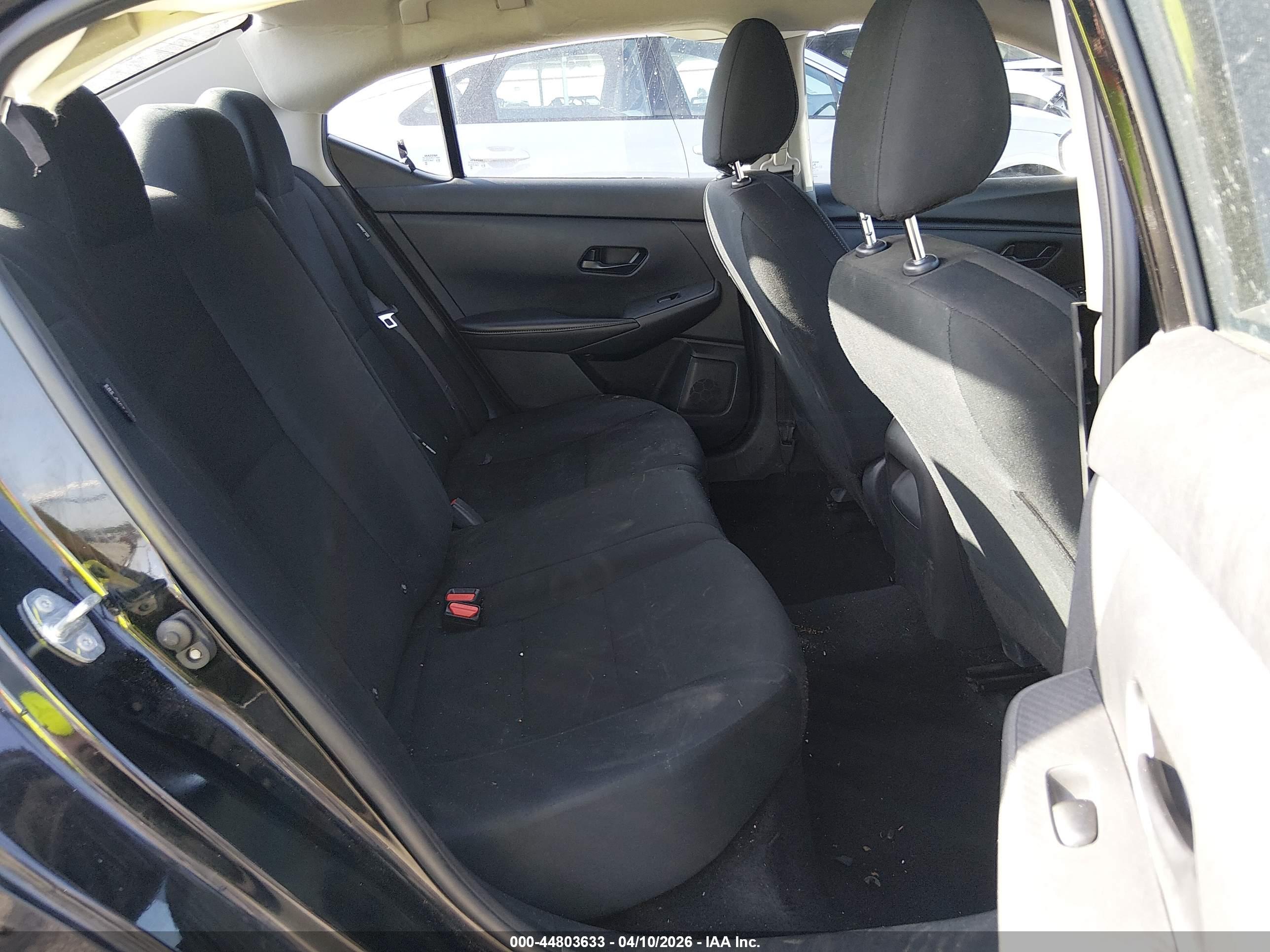 NISSAN SENTRA image 8