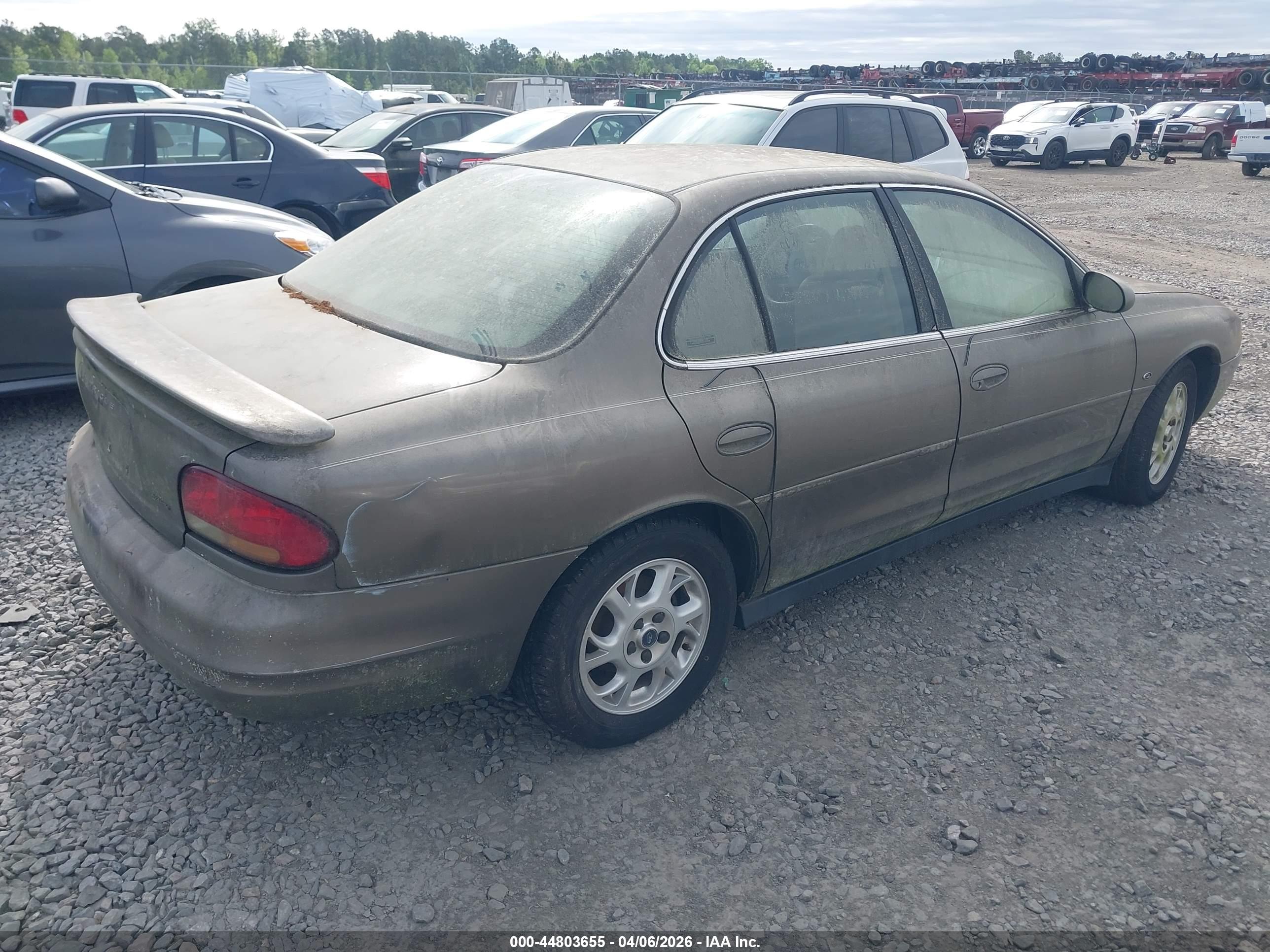 OLDSMOBILE INTRIGUE image 4