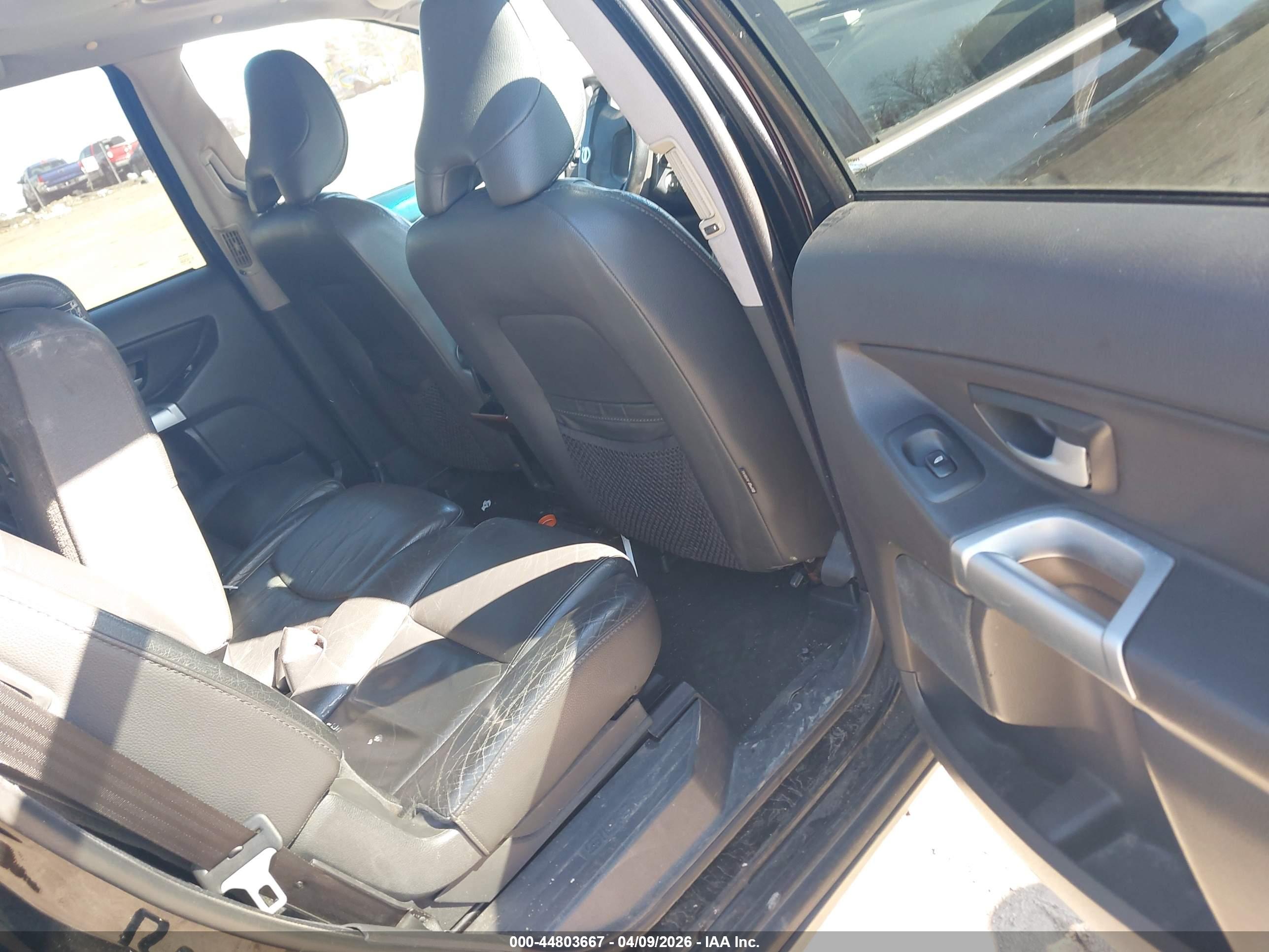 VOLVO XC90 image 8