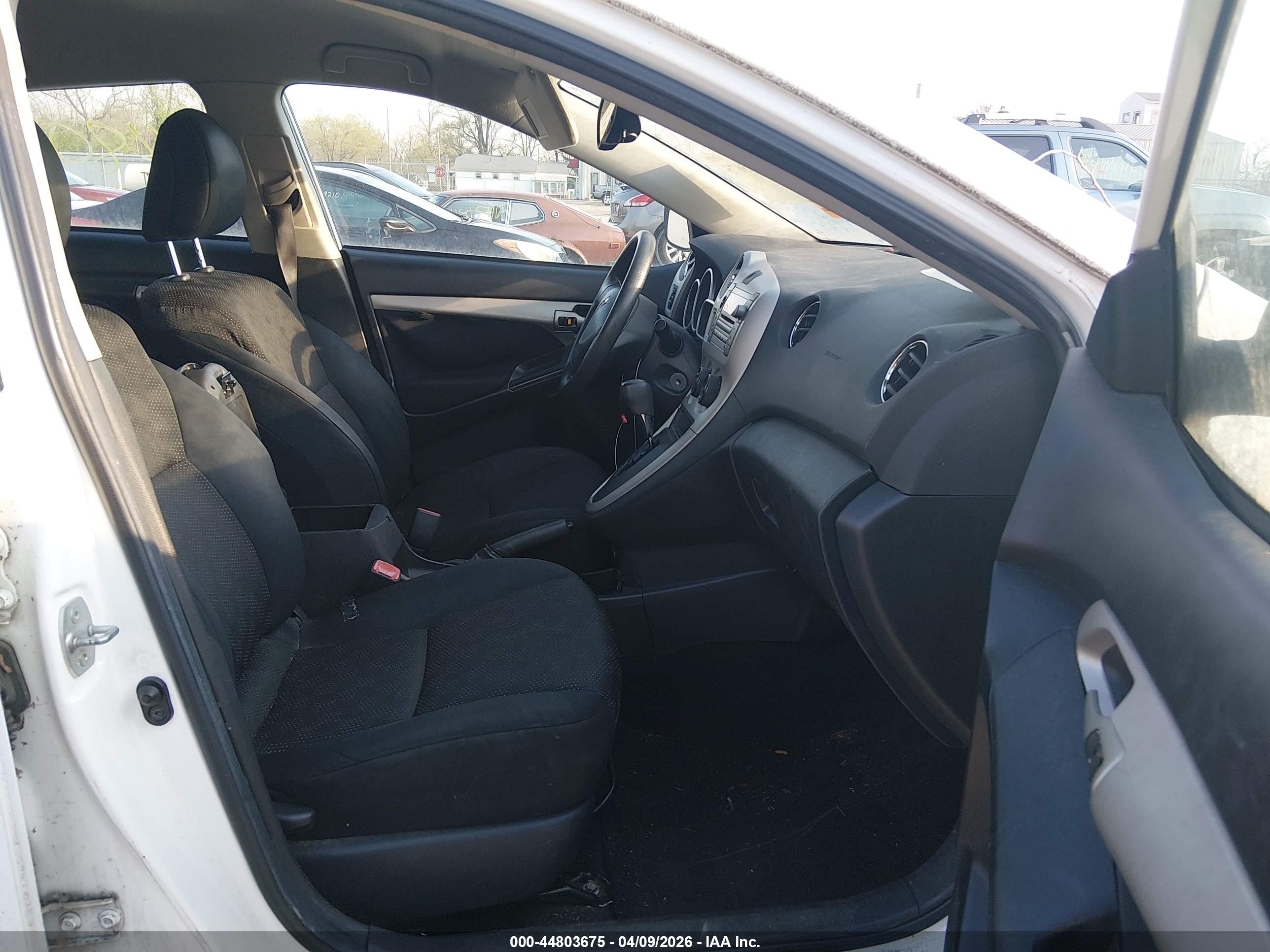 PONTIAC VIBE image 5