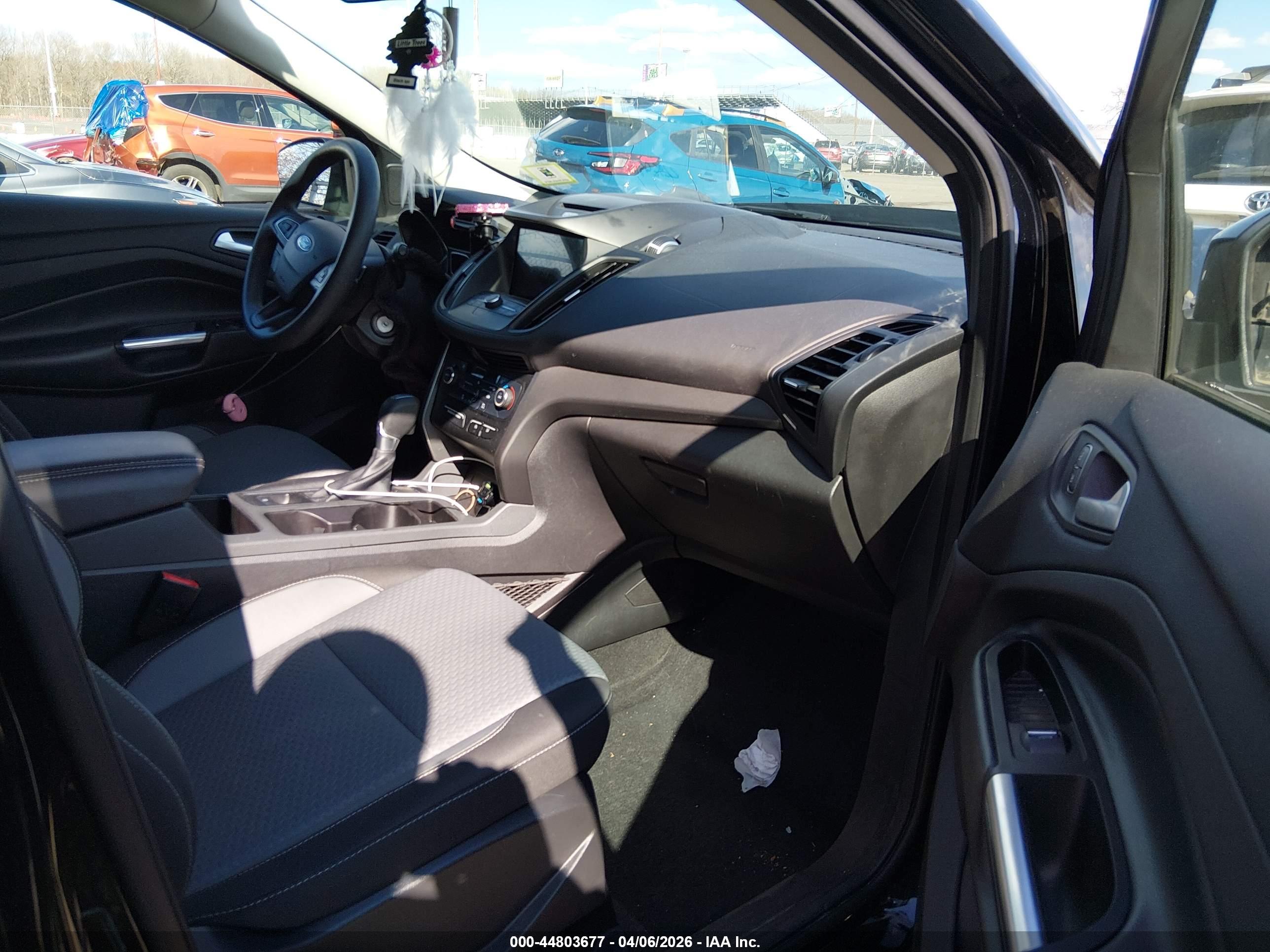 FORD ESCAPE image 5
