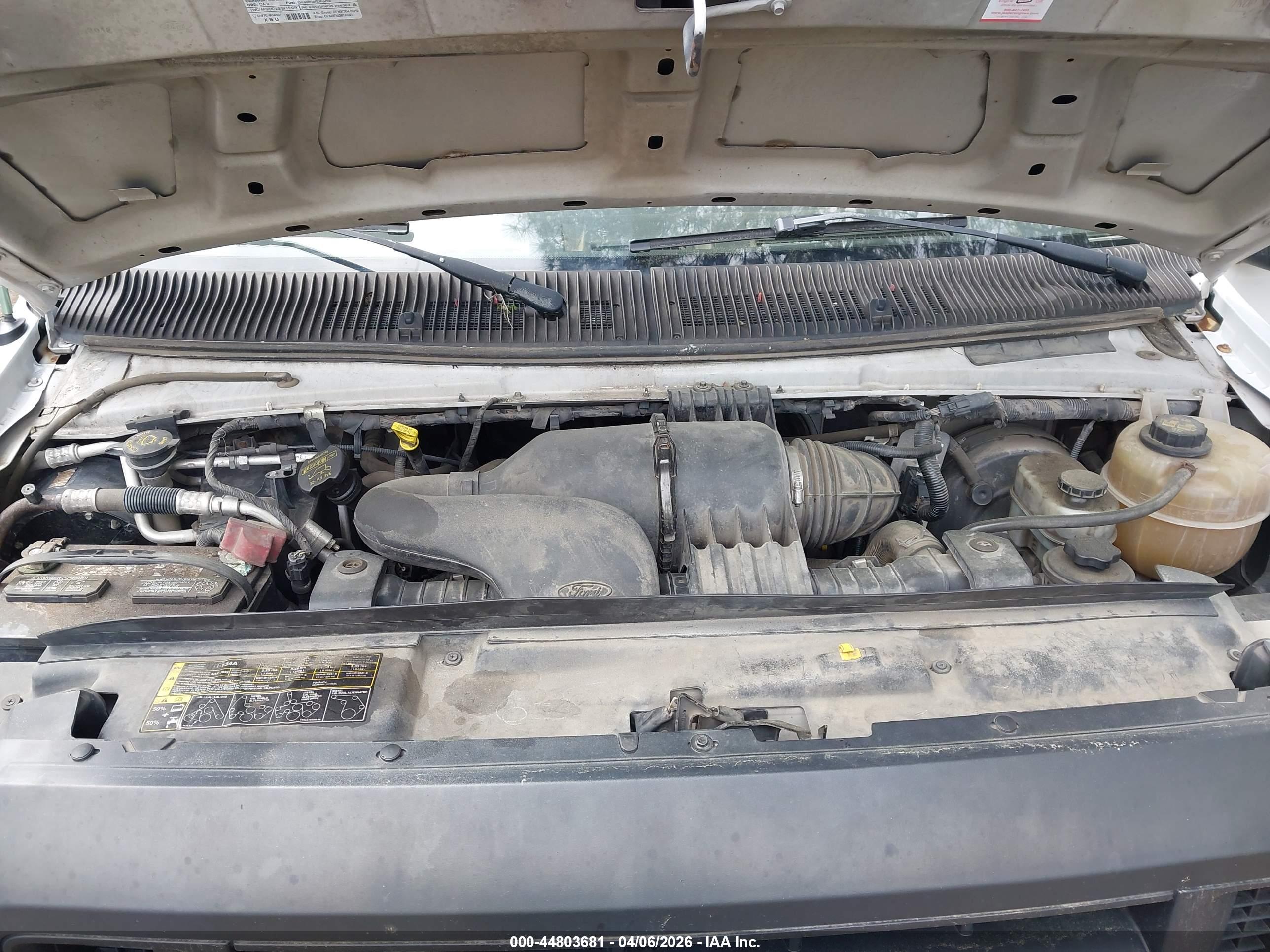 FORD E-150 image 10
