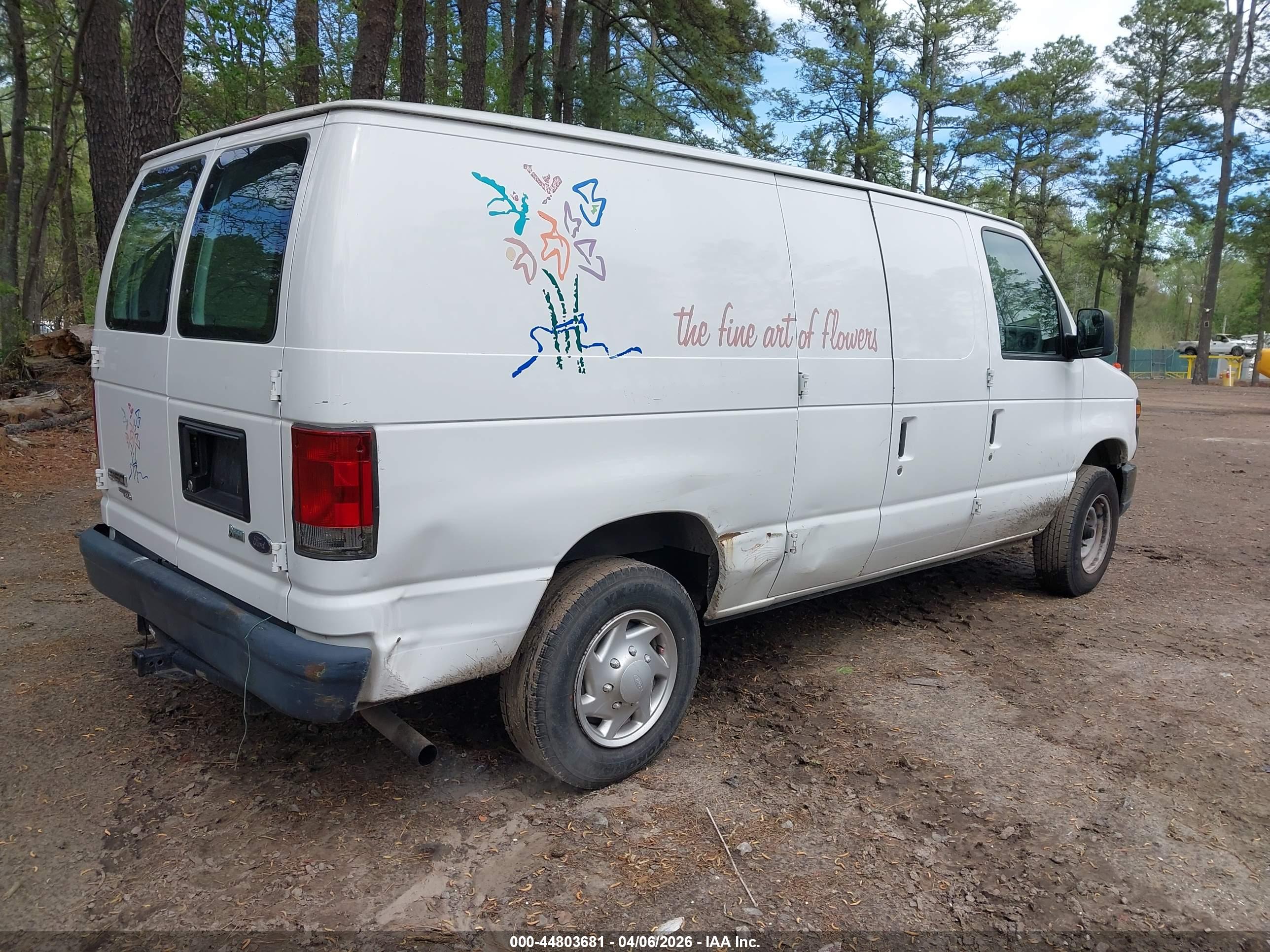 FORD E-150 image 4