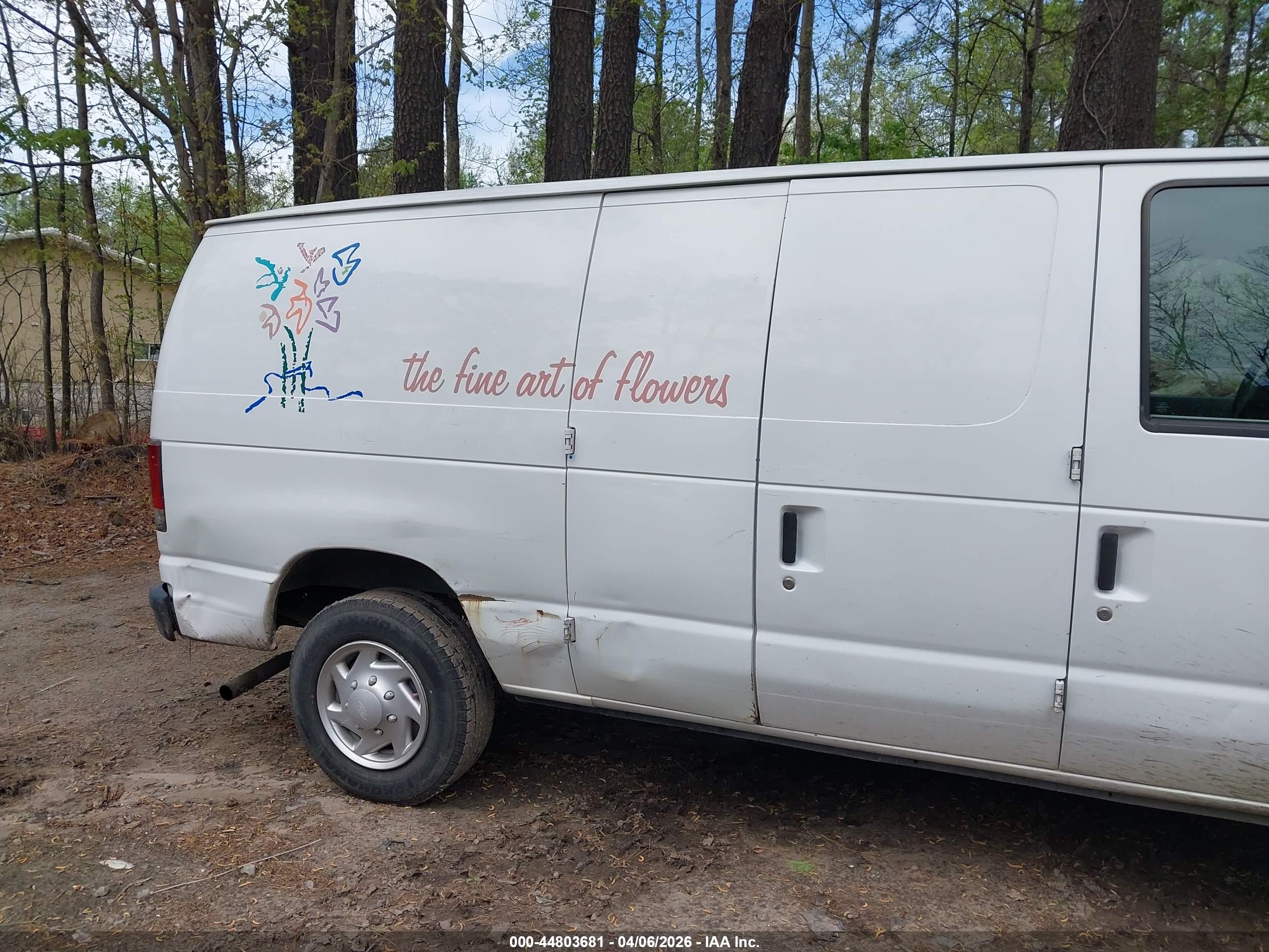 FORD E-150 image 6