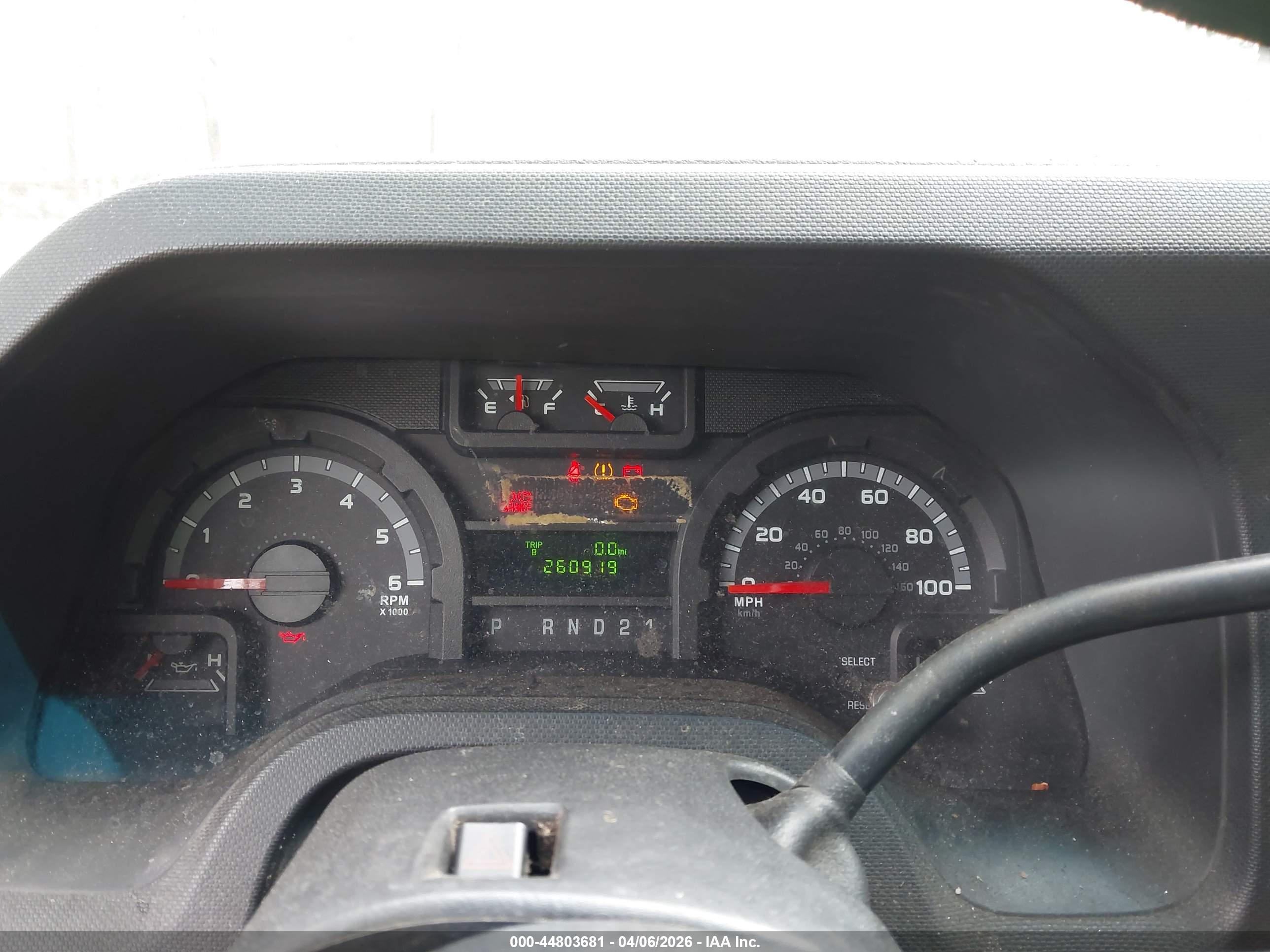 FORD E-150 image 7