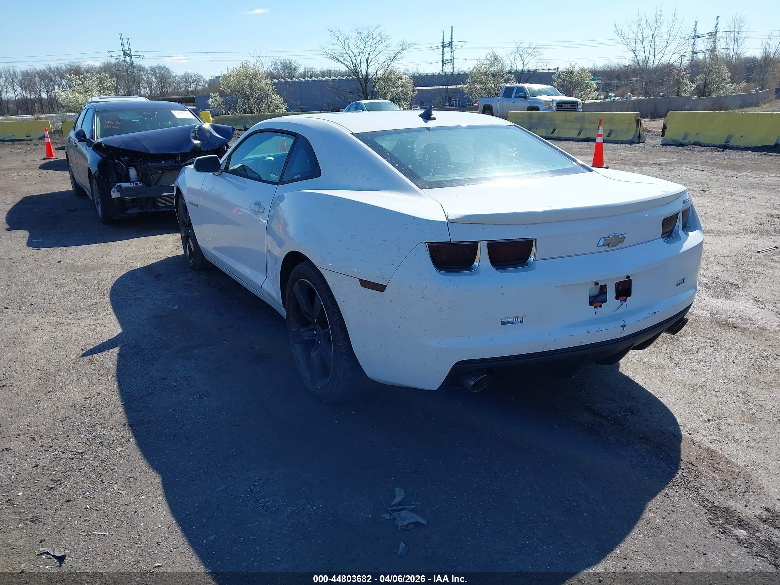 CHEVROLET CAMARO image 3