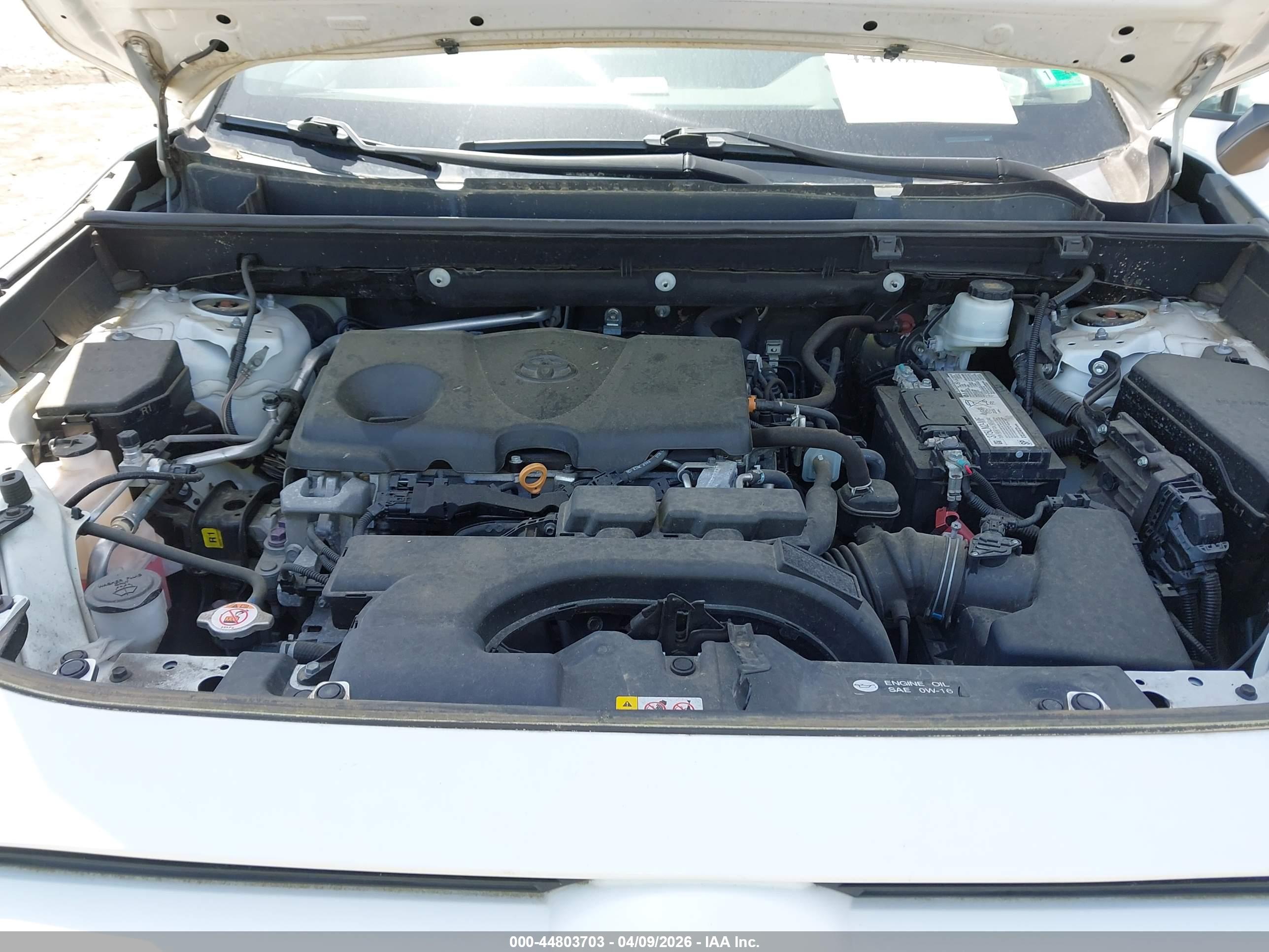 TOYOTA RAV4 image 10