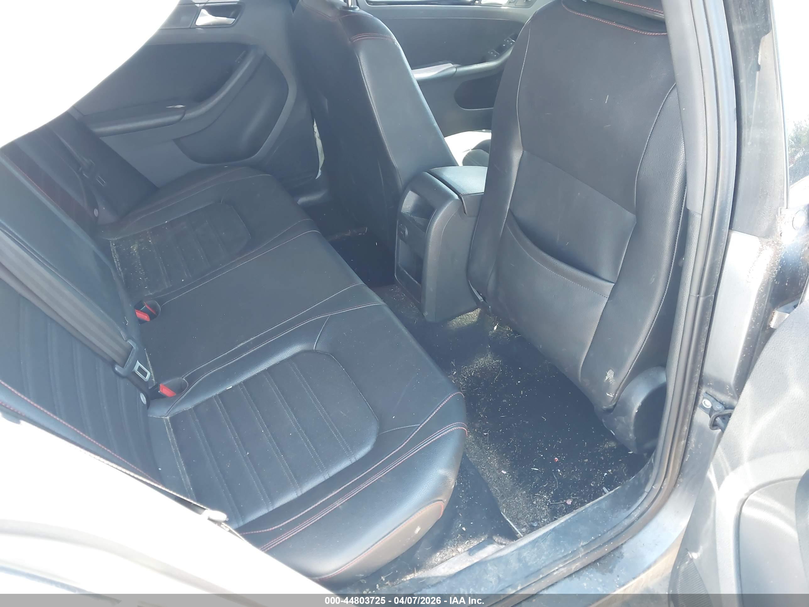 VOLKSWAGEN JETTA image 8