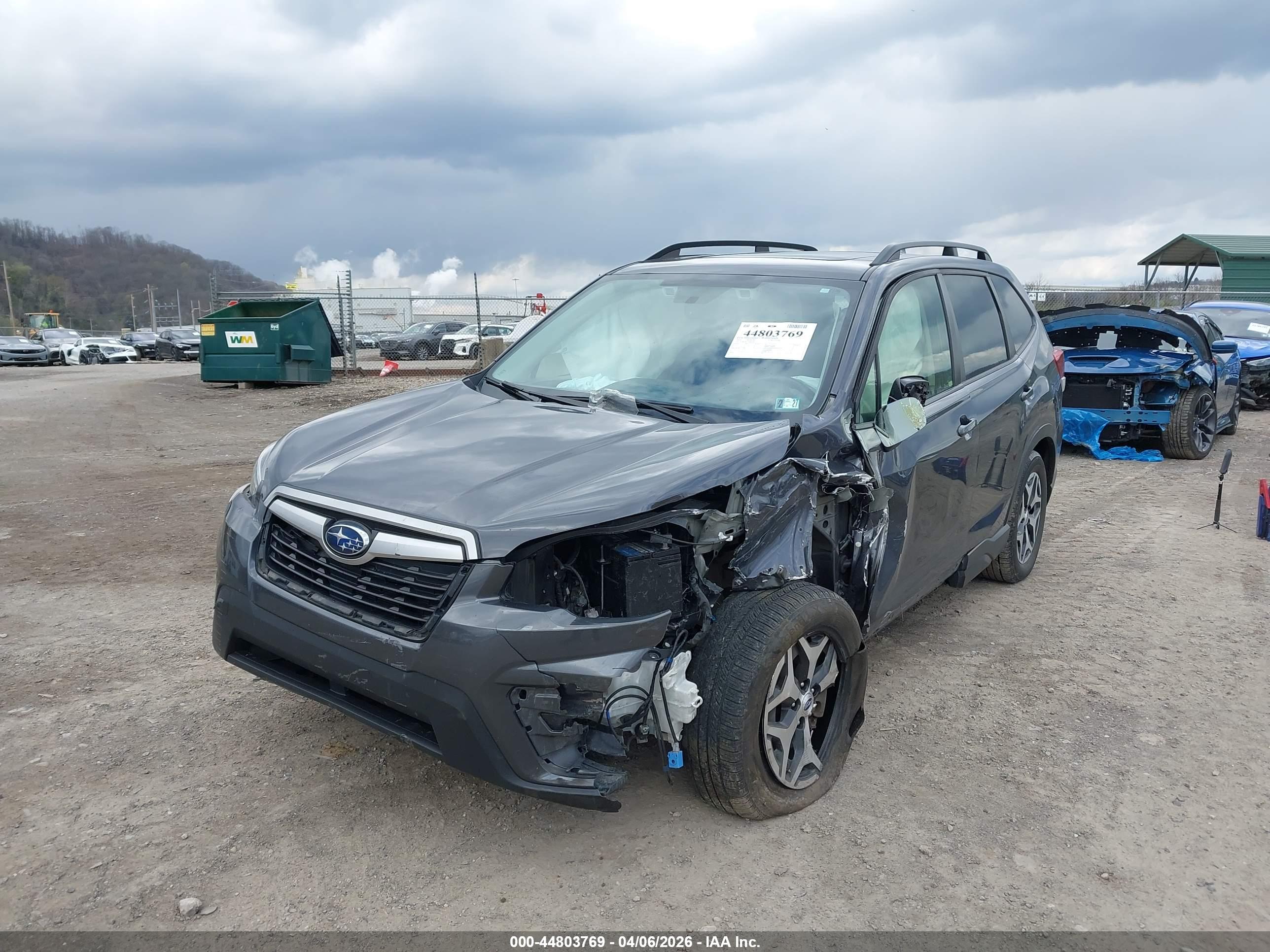 SUBARU FORESTER image 2
