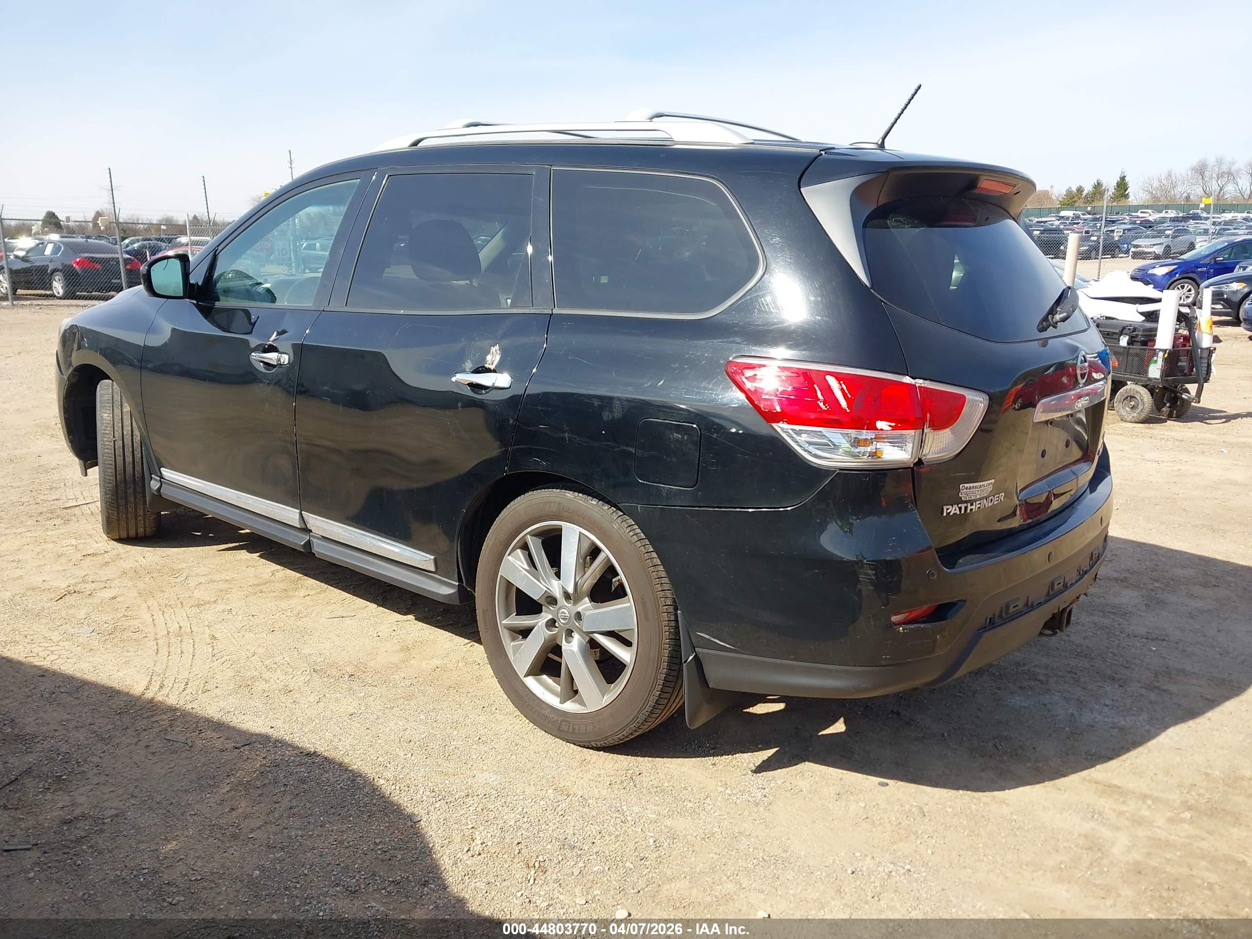 NISSAN PATHFINDER image 3