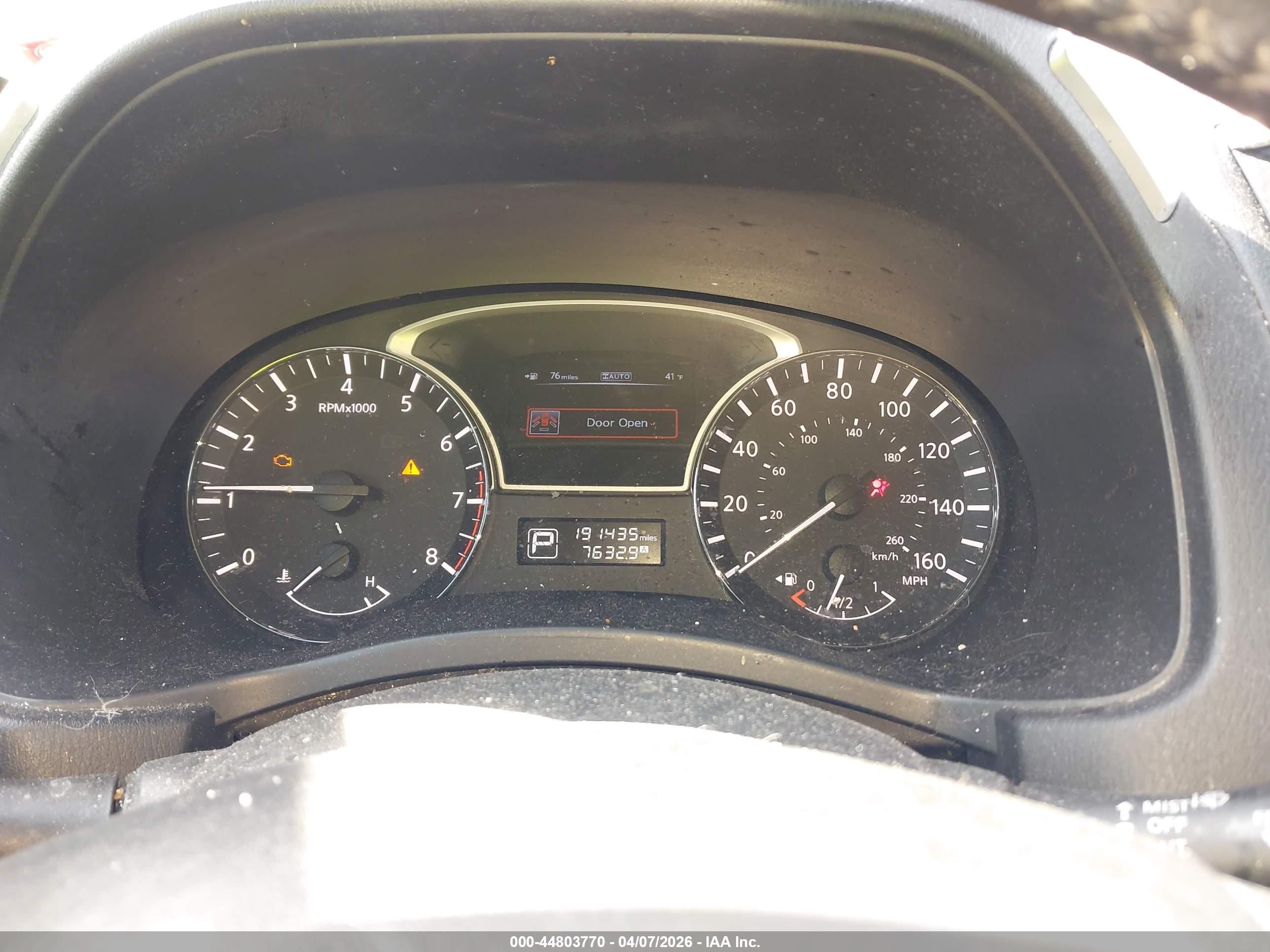 NISSAN PATHFINDER image 7