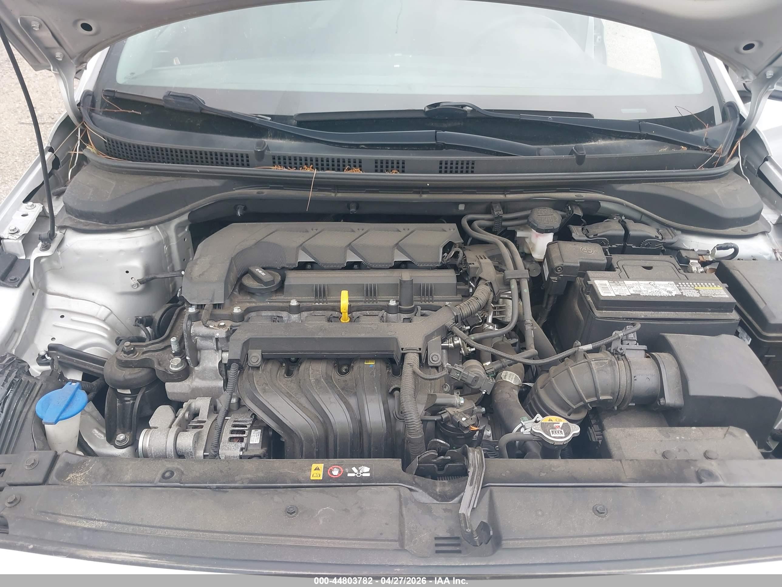HYUNDAI ACCENT image 10