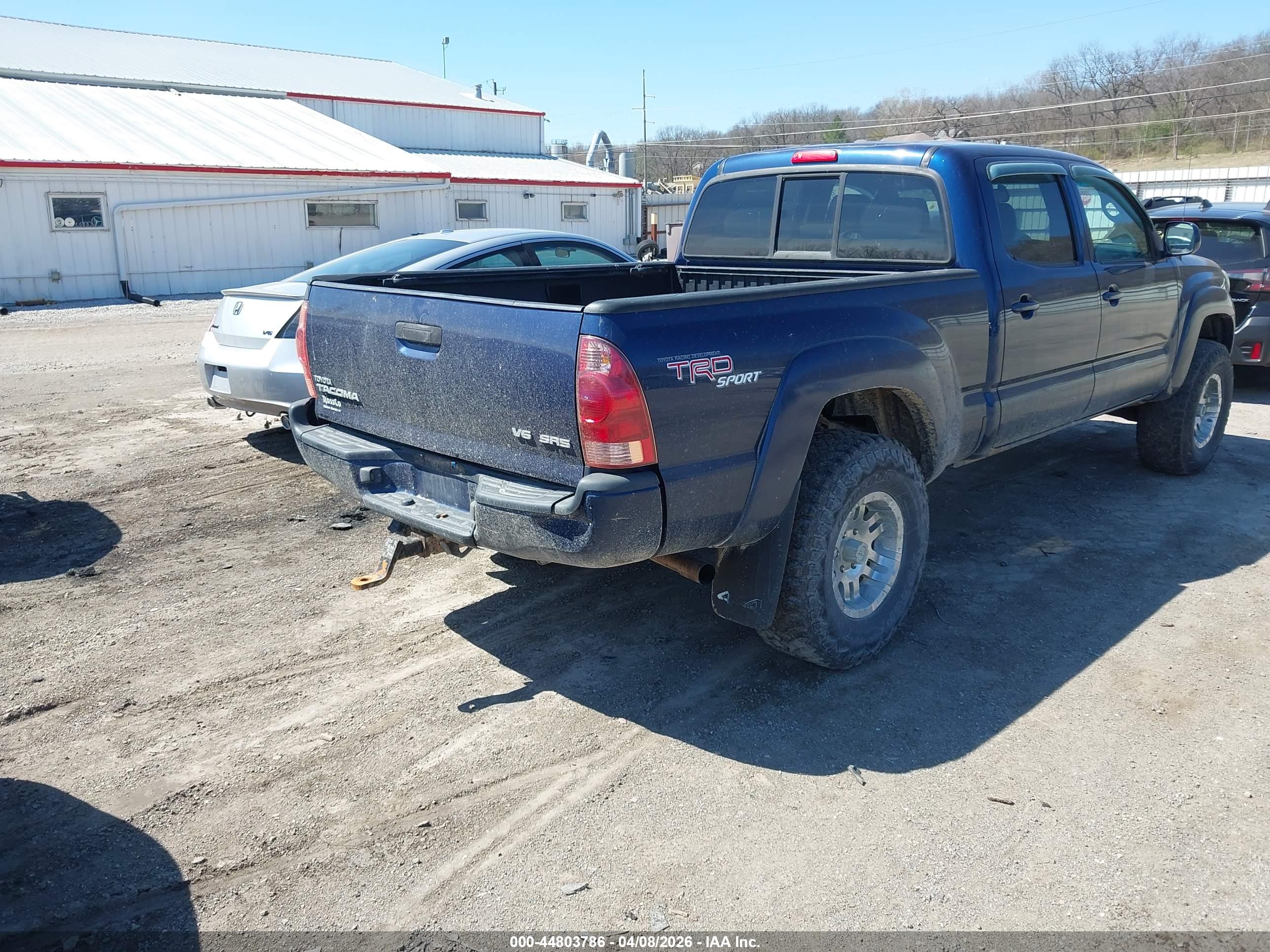 TOYOTA TACOMA image 4