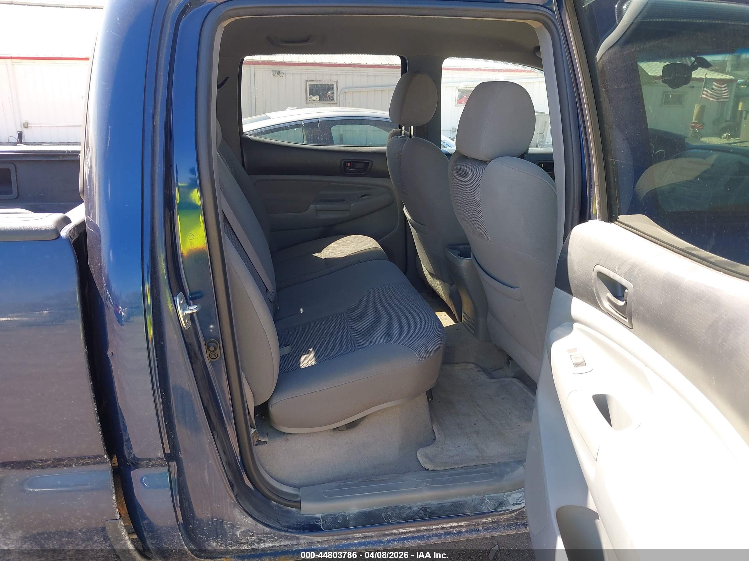 TOYOTA TACOMA image 8