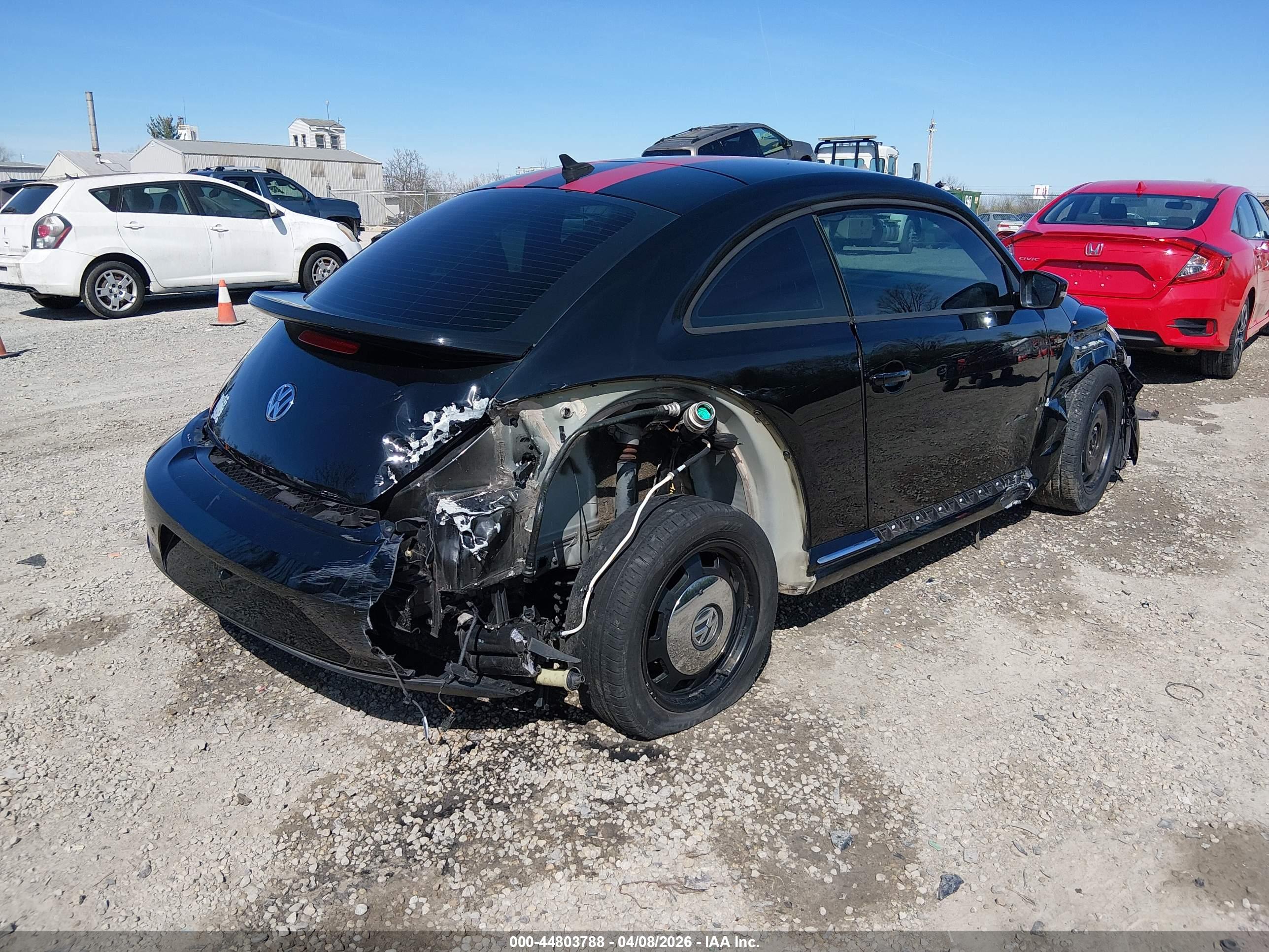 VOLKSWAGEN BEETLE image 4