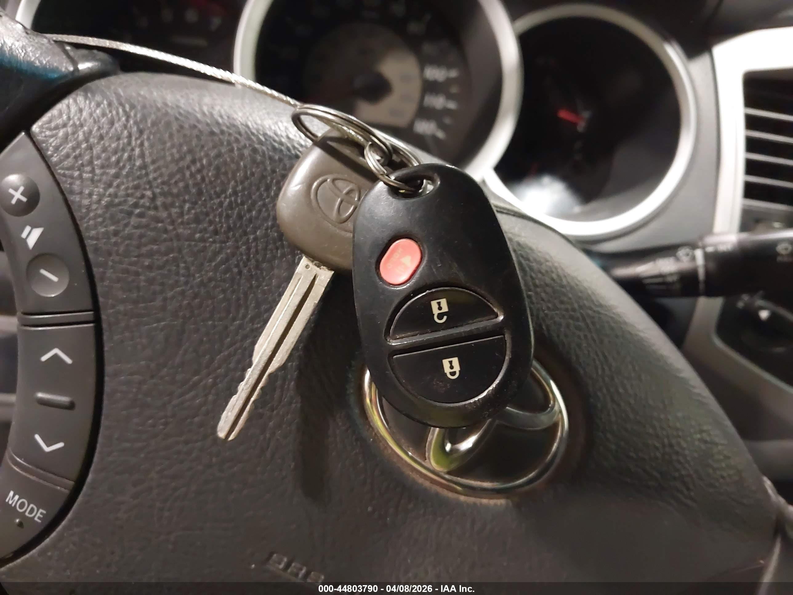 TOYOTA TACOMA image 11