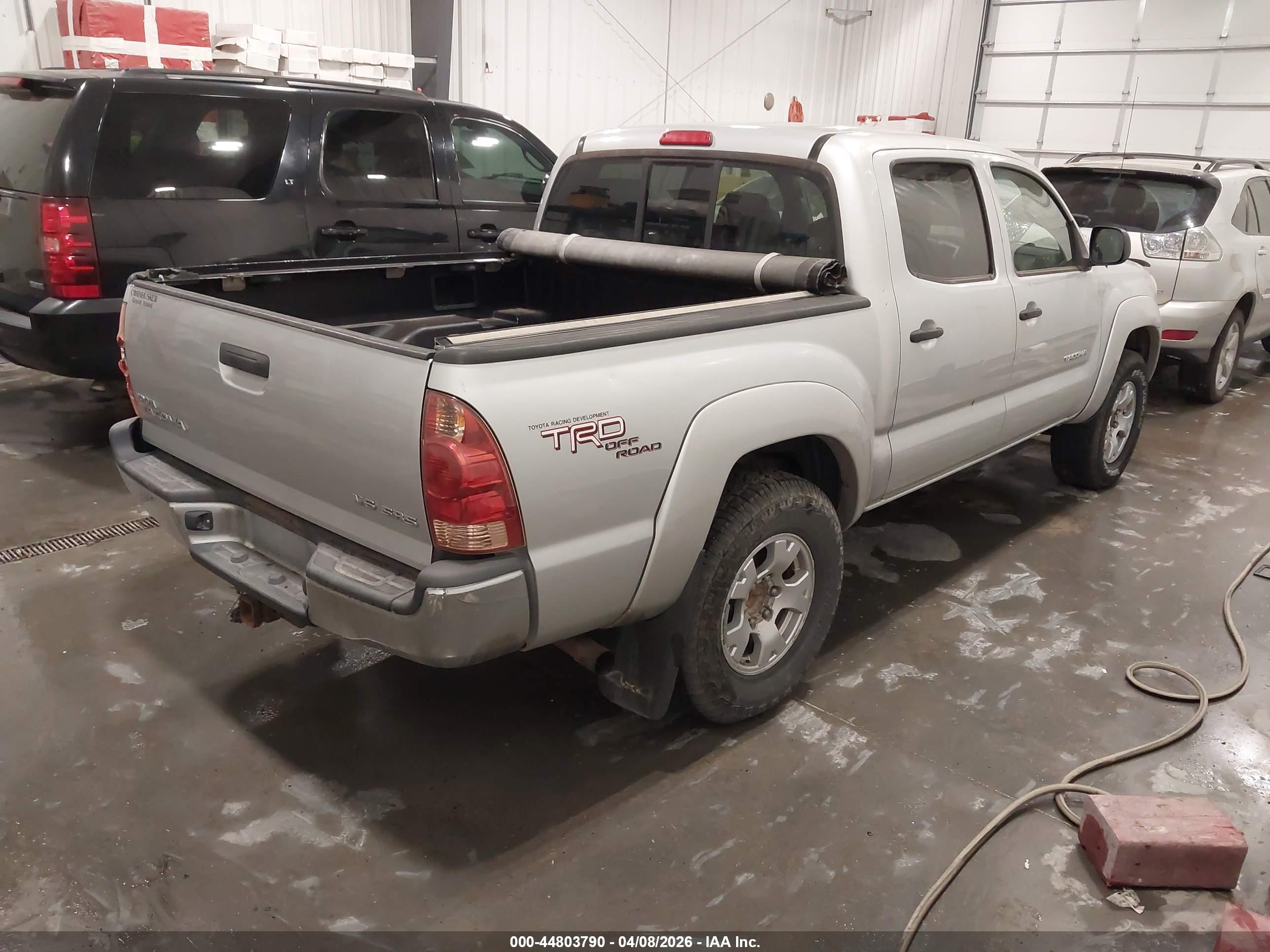 TOYOTA TACOMA image 4