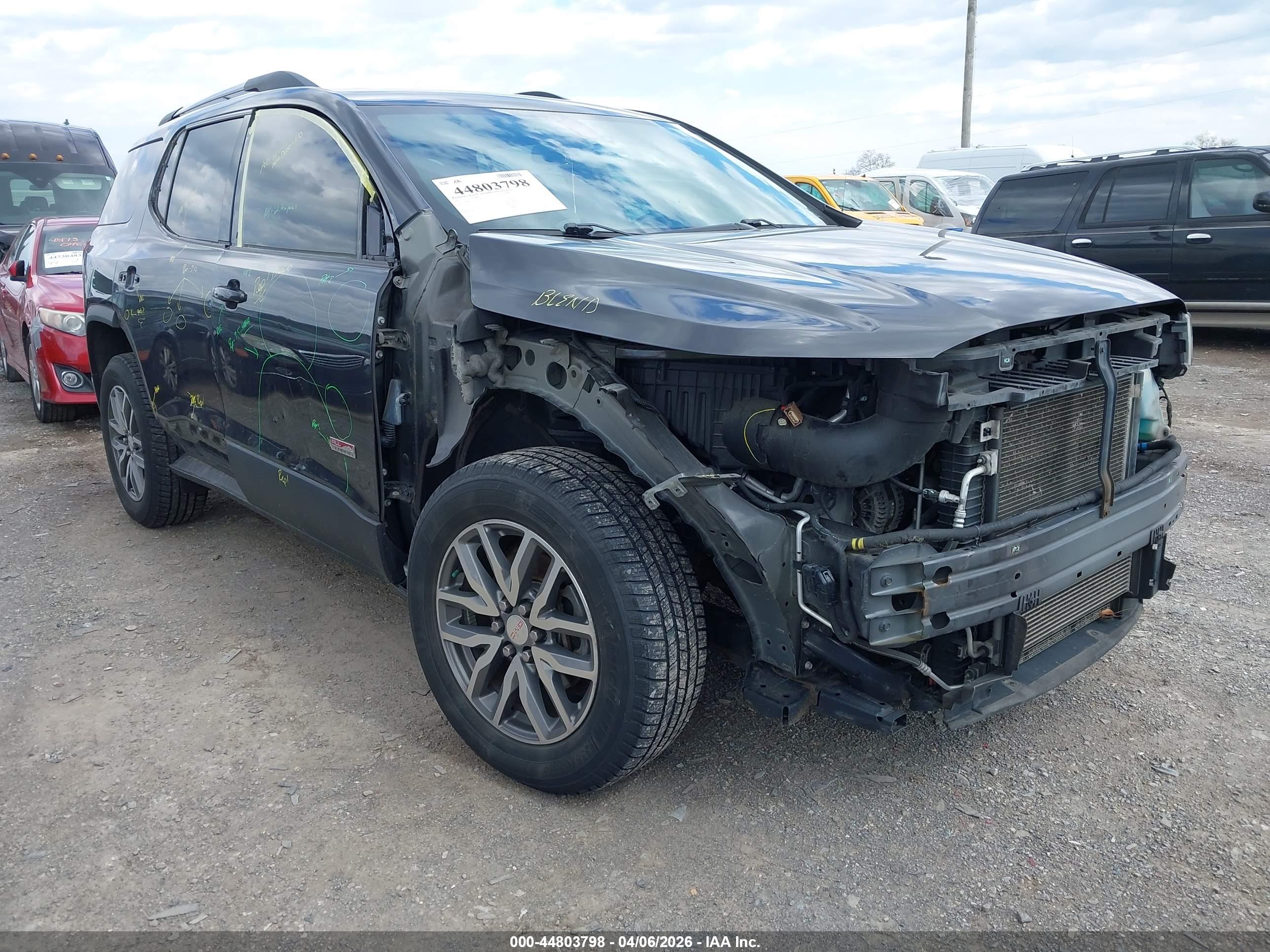 GMC ACADIA image 6