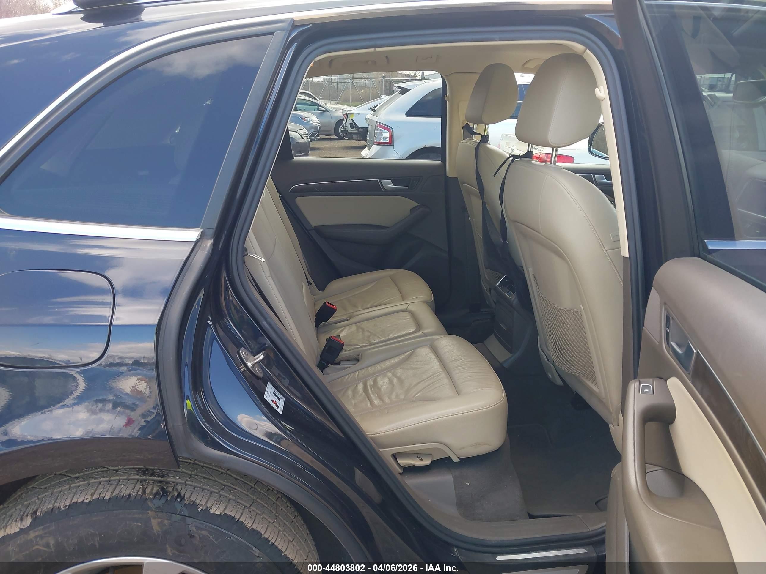 AUDI Q5 image 8