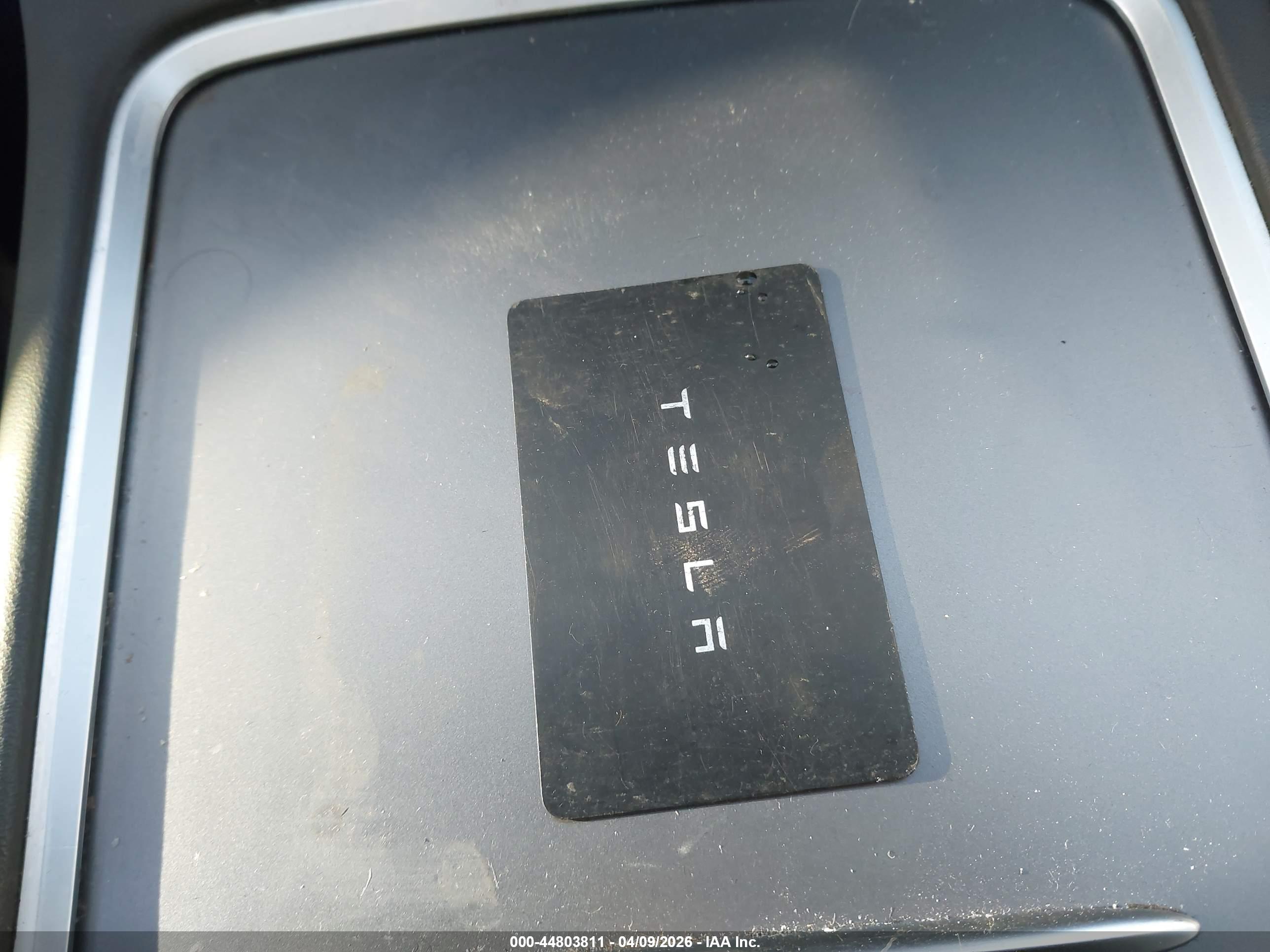 TESLA MODEL image 11