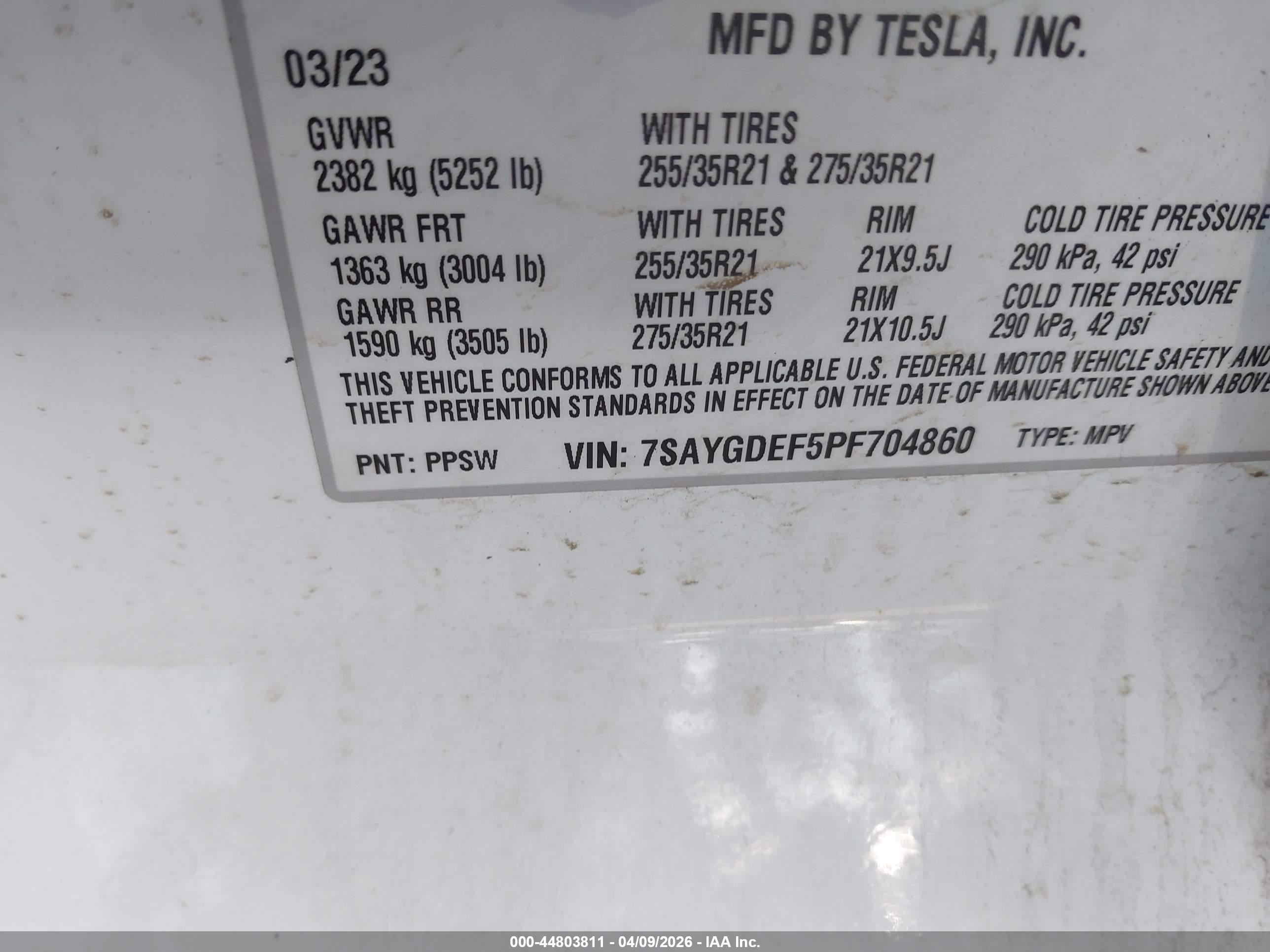 TESLA MODEL image 9