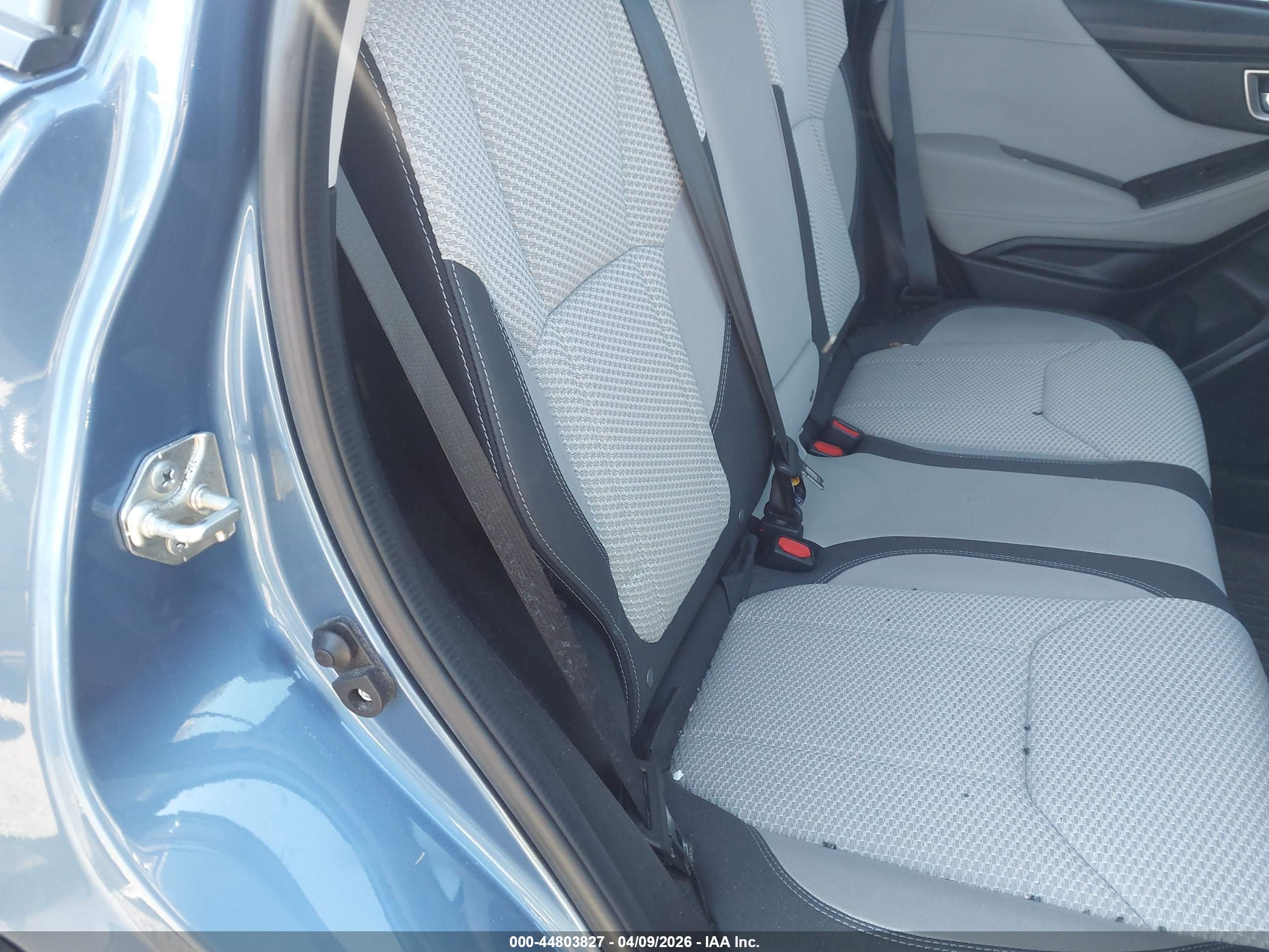 SUBARU FORESTER image 8