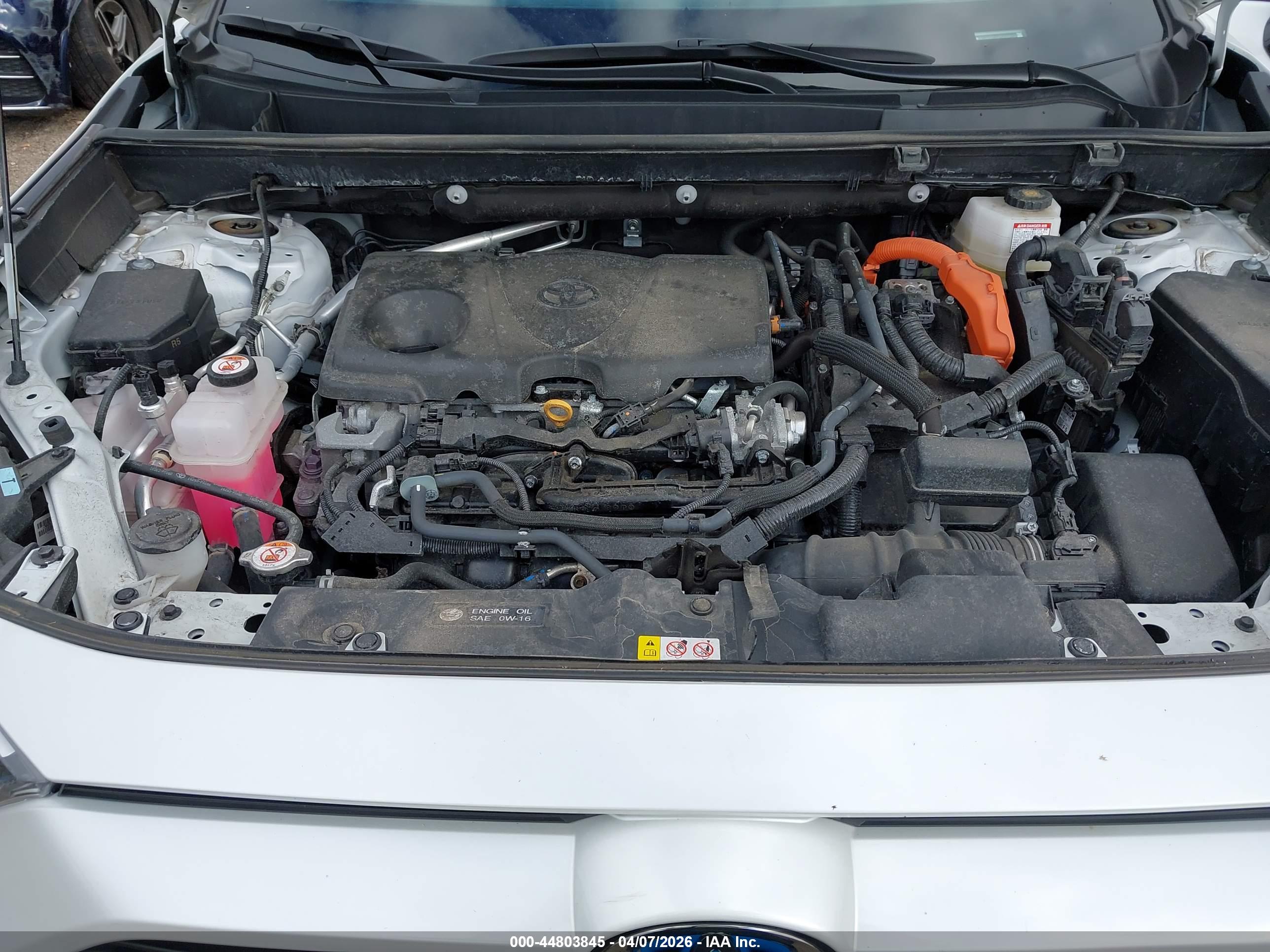 TOYOTA RAV4 image 10
