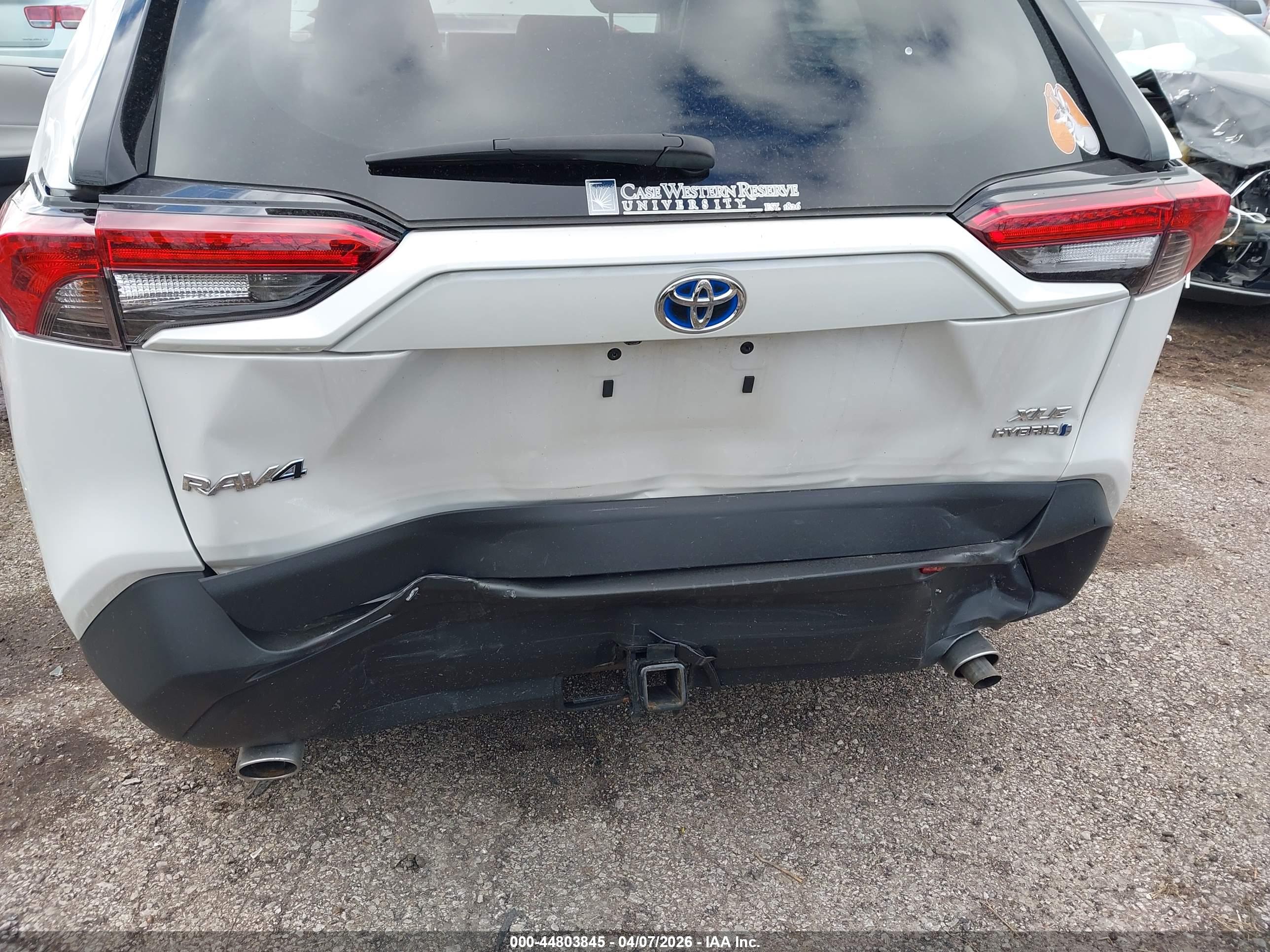 TOYOTA RAV4 image 6