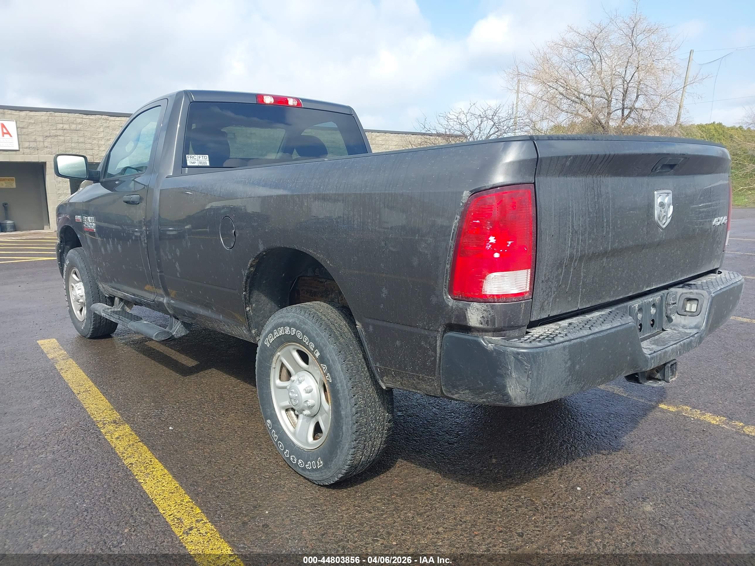 RAM 2500 image 3