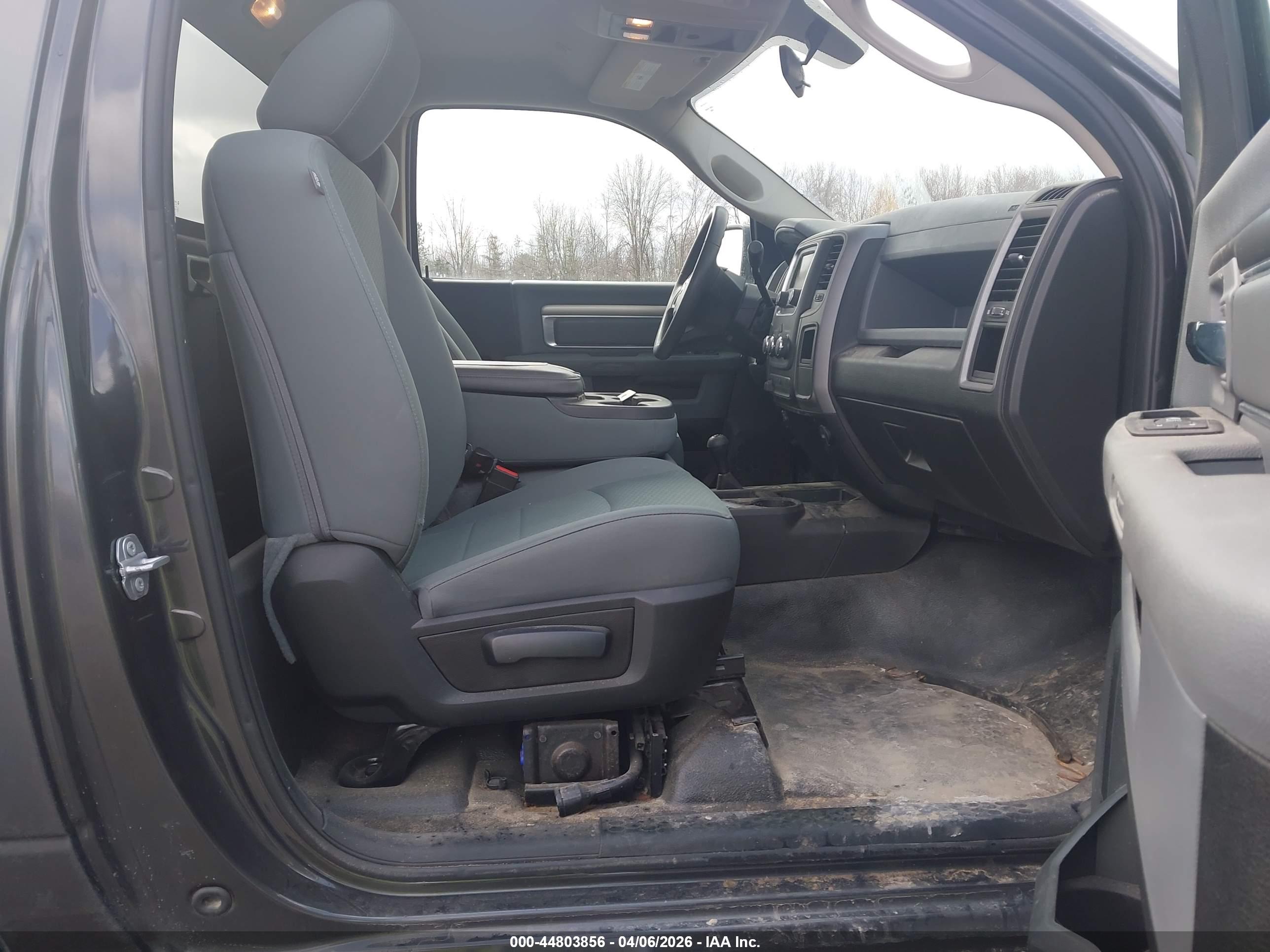 RAM 2500 image 5