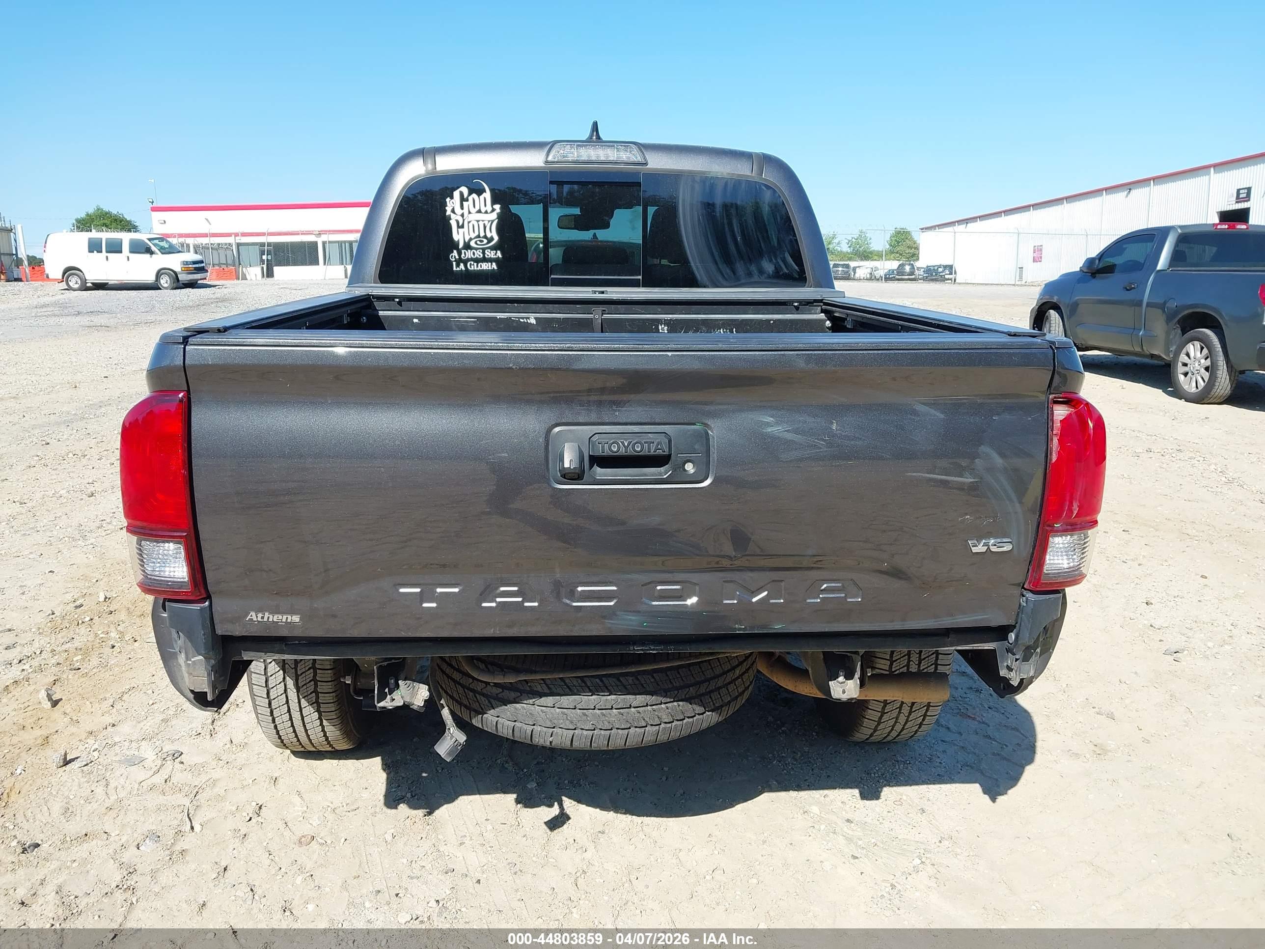 TOYOTA TACOMA image 6