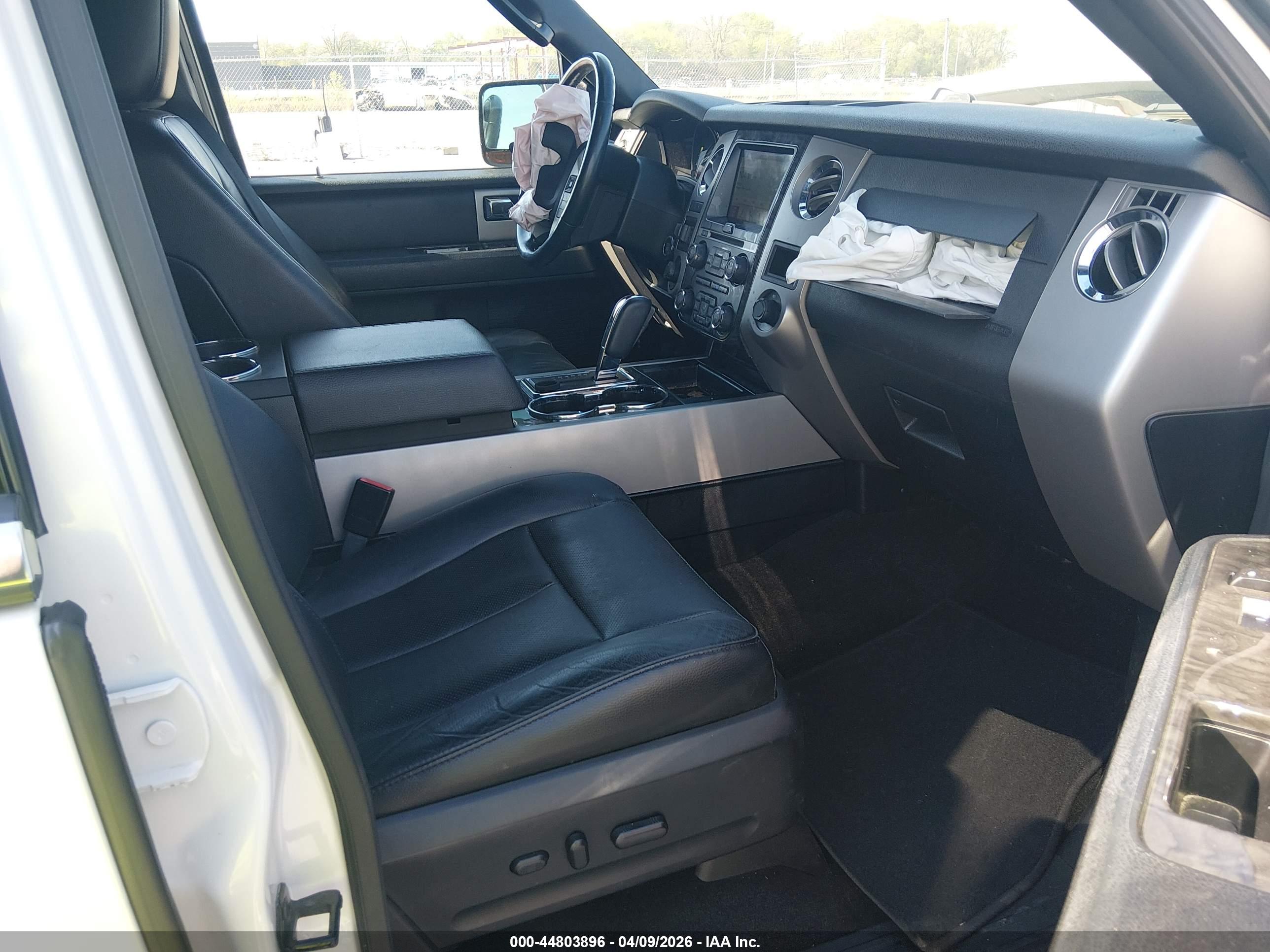 FORD EXPEDITION image 5