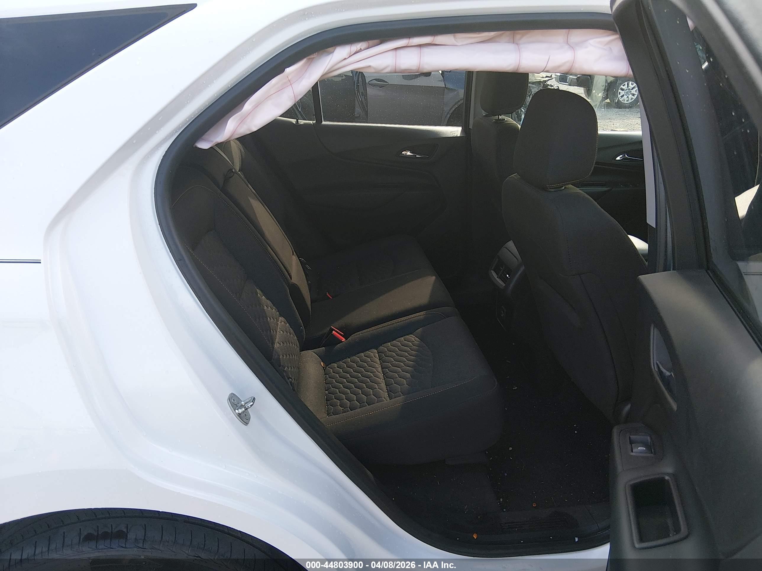 CHEVROLET EQUINOX image 8