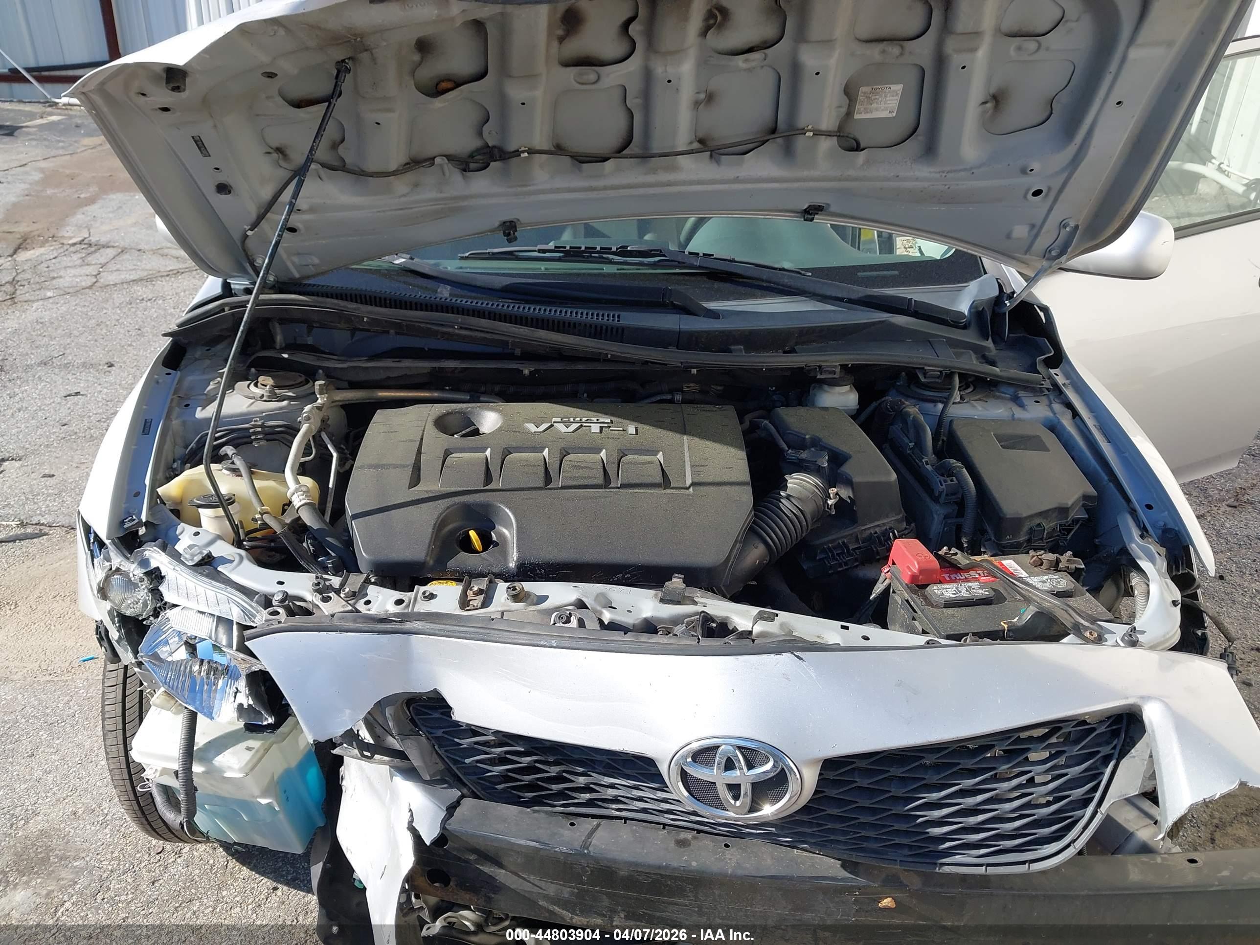 TOYOTA COROLLA image 10