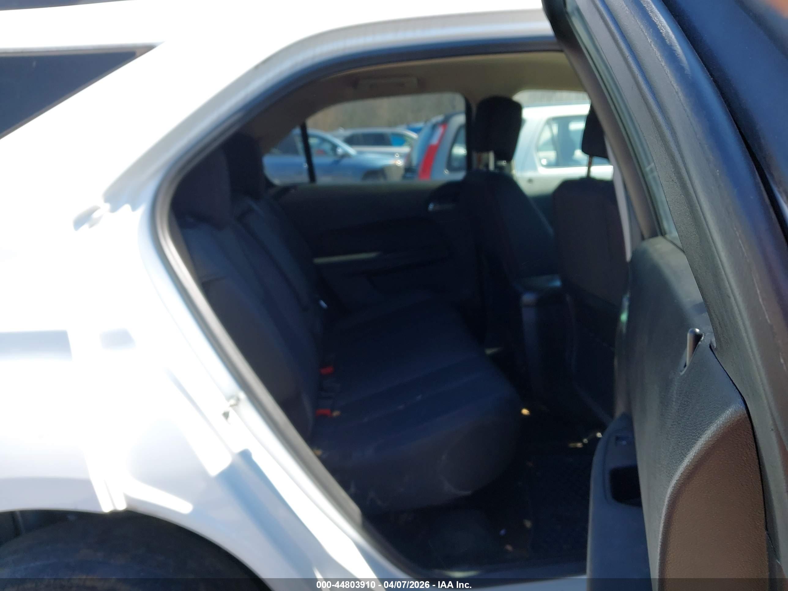 CHEVROLET EQUINOX image 8