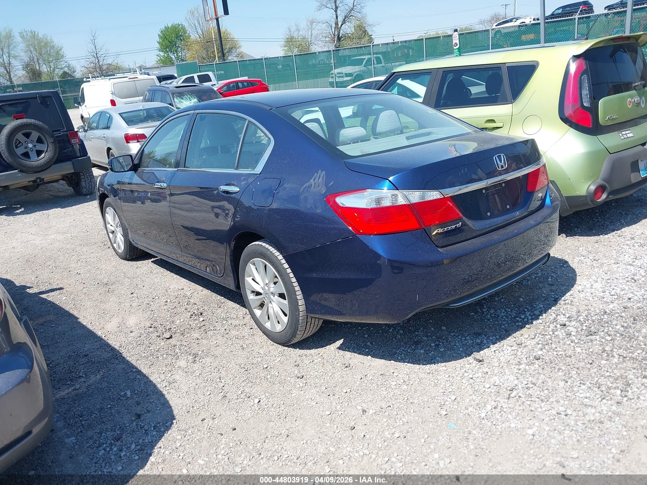 HONDA ACCORD image 3