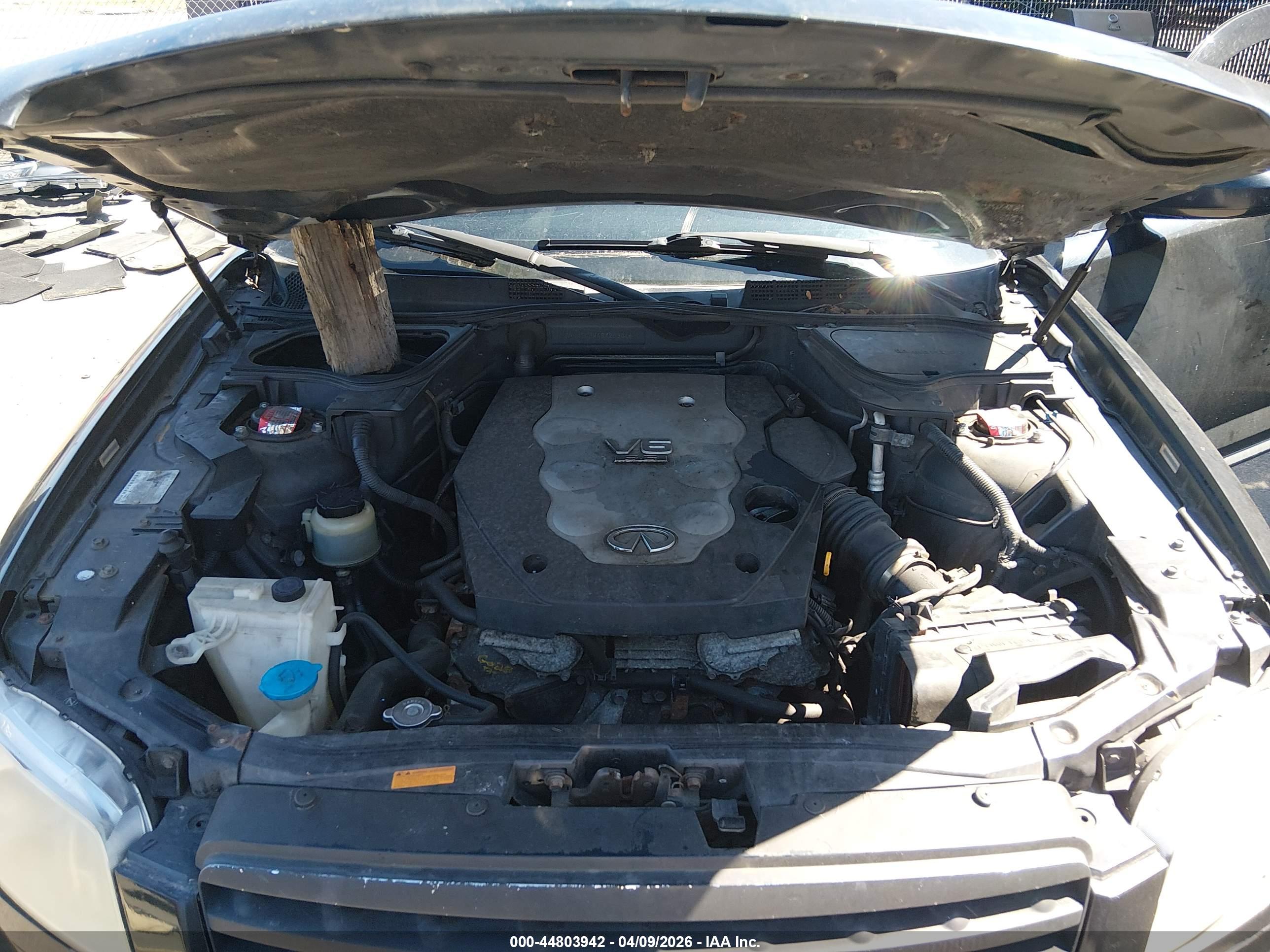 INFINITI FX35 image 10