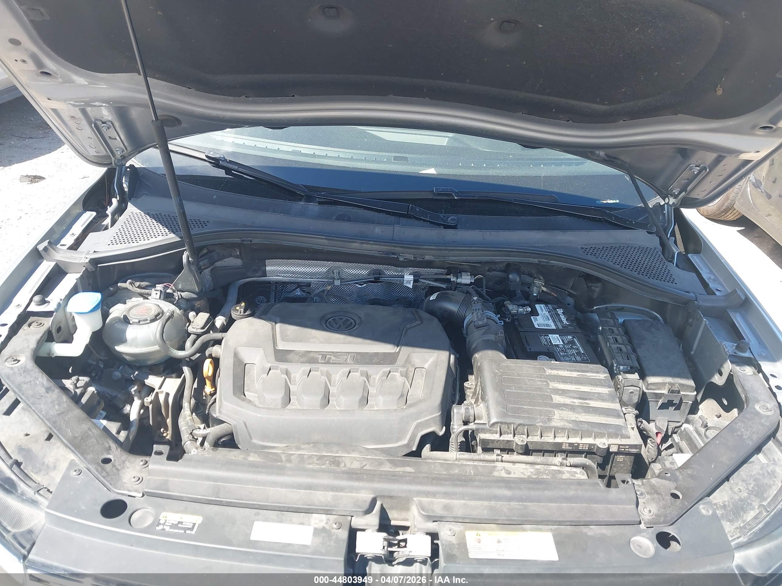 VOLKSWAGEN TIGUAN image 10