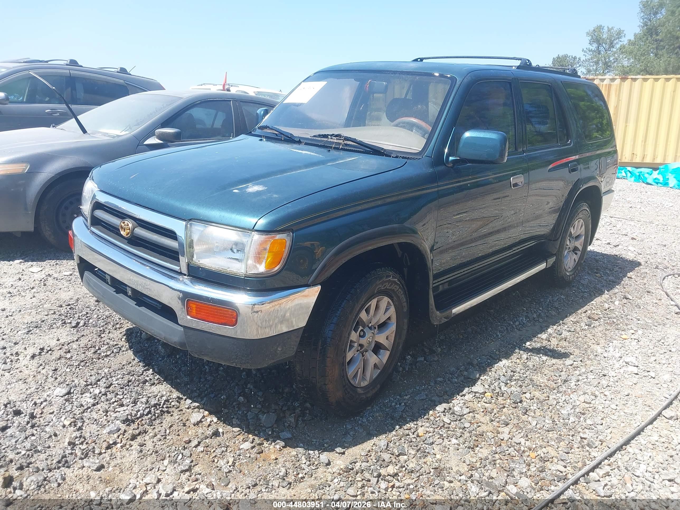 TOYOTA 4RUNNER image 2