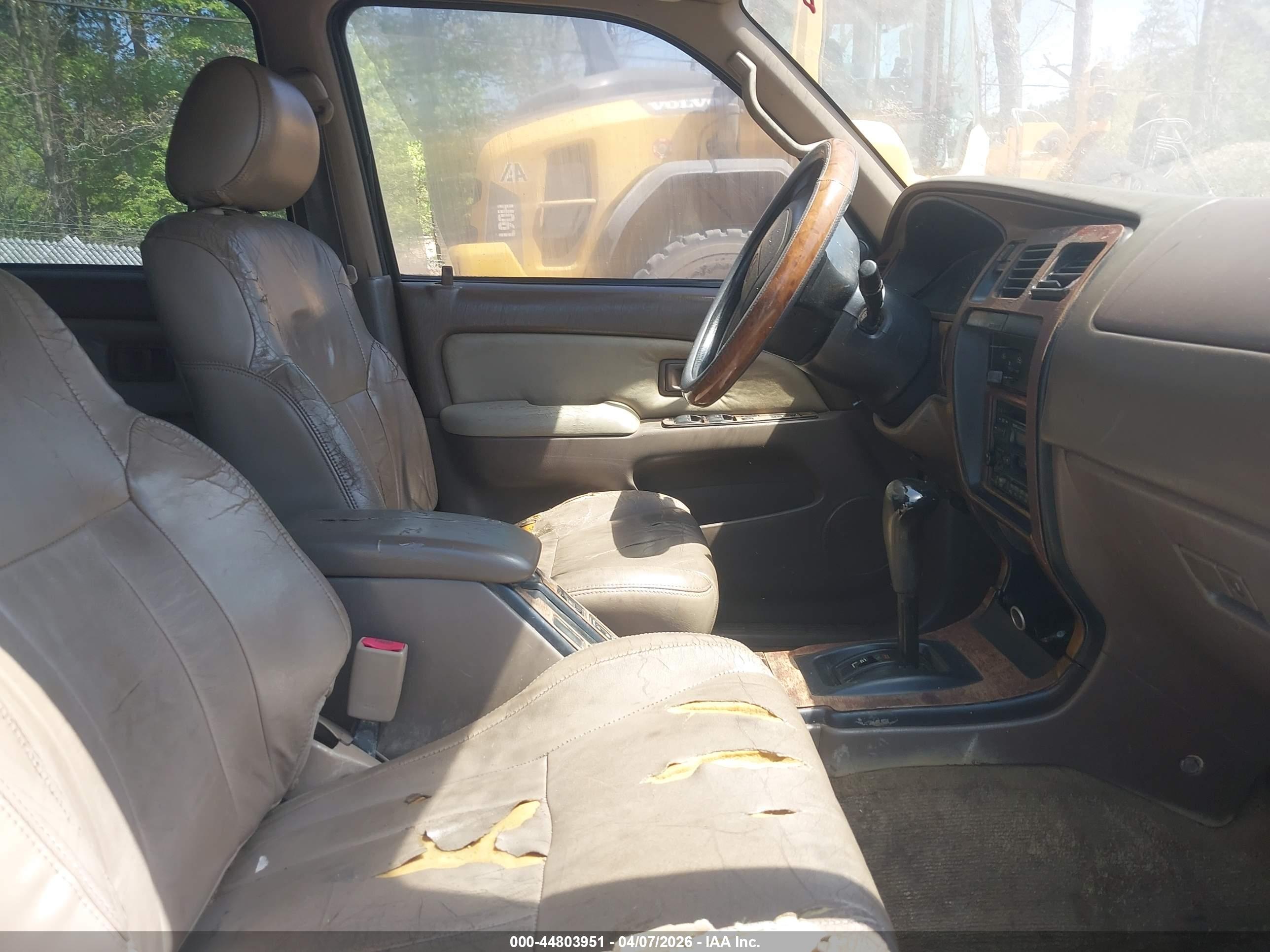 TOYOTA 4RUNNER image 5