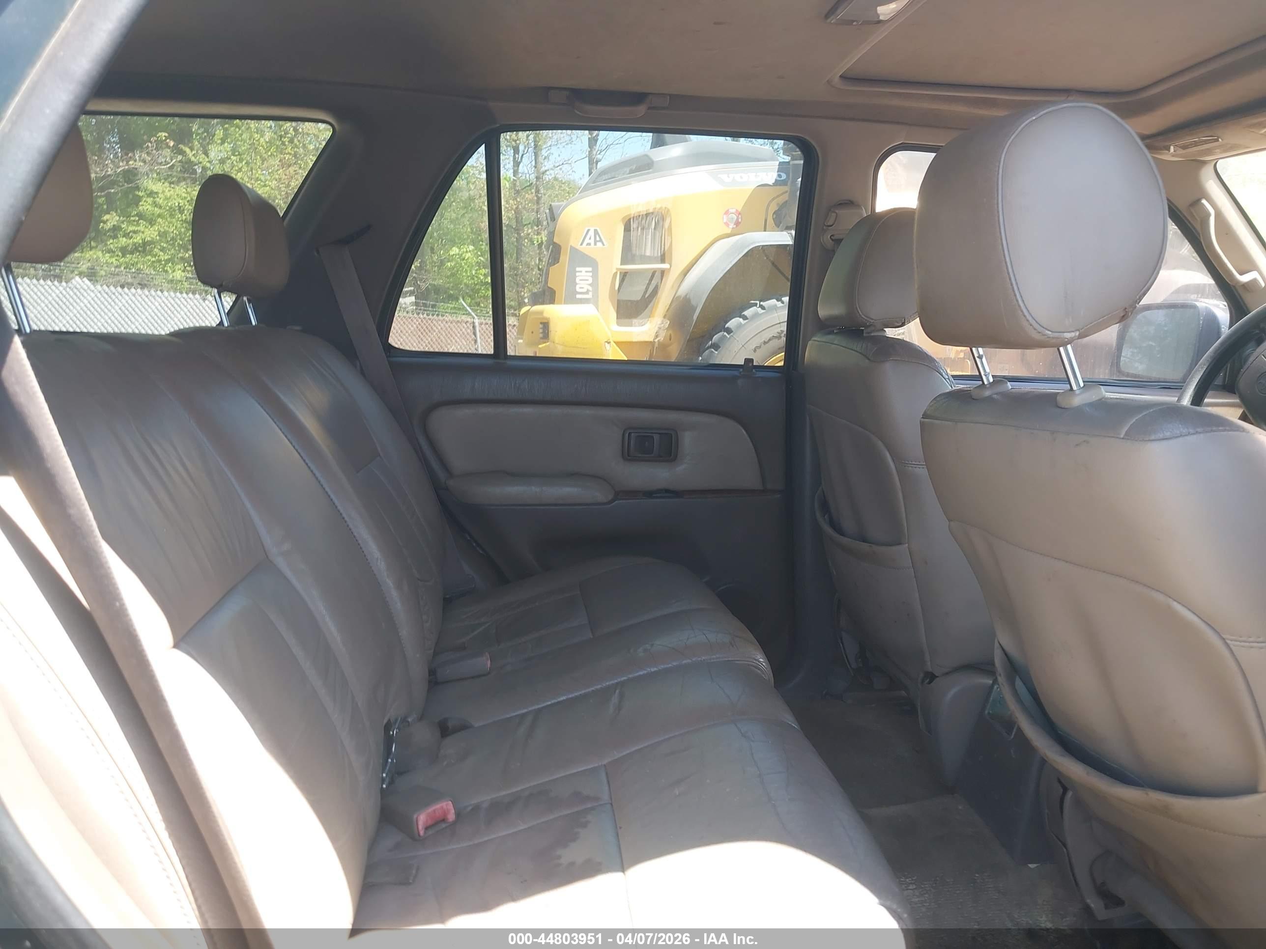 TOYOTA 4RUNNER image 8