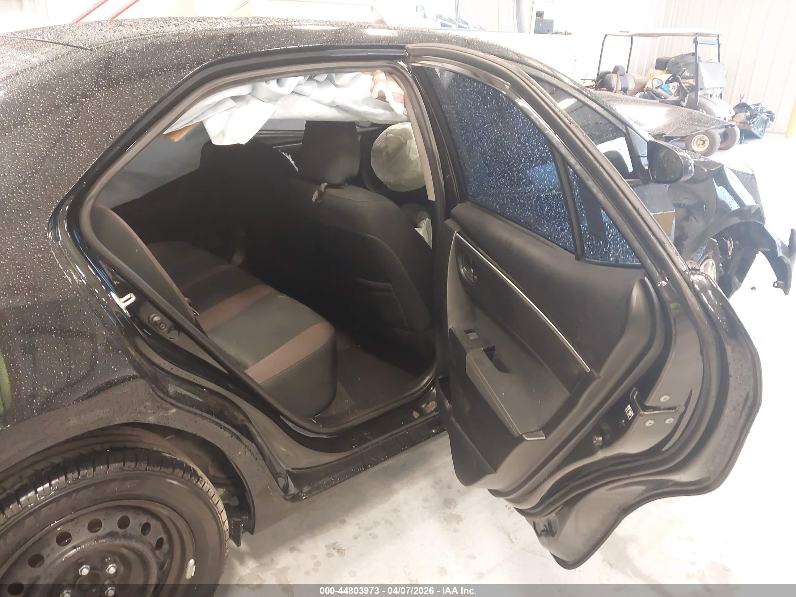 TOYOTA COROLLA image 8