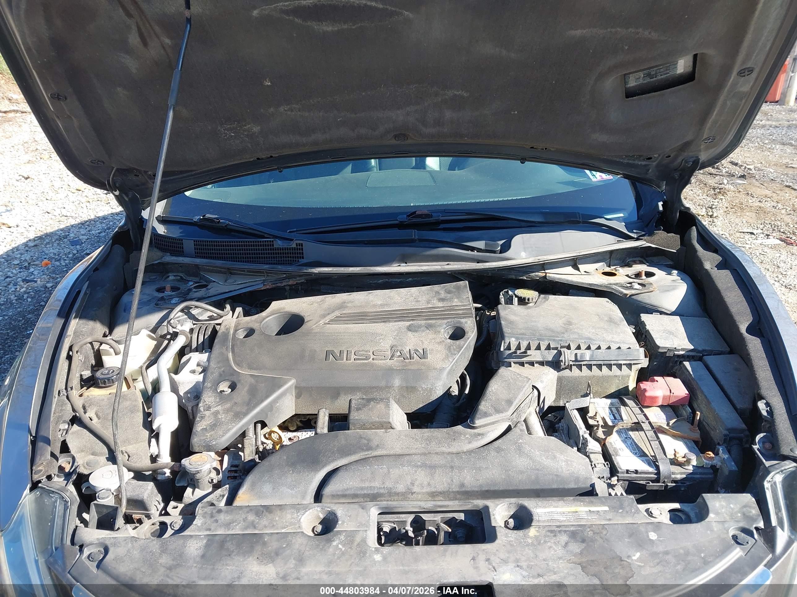 NISSAN ALTIMA image 10