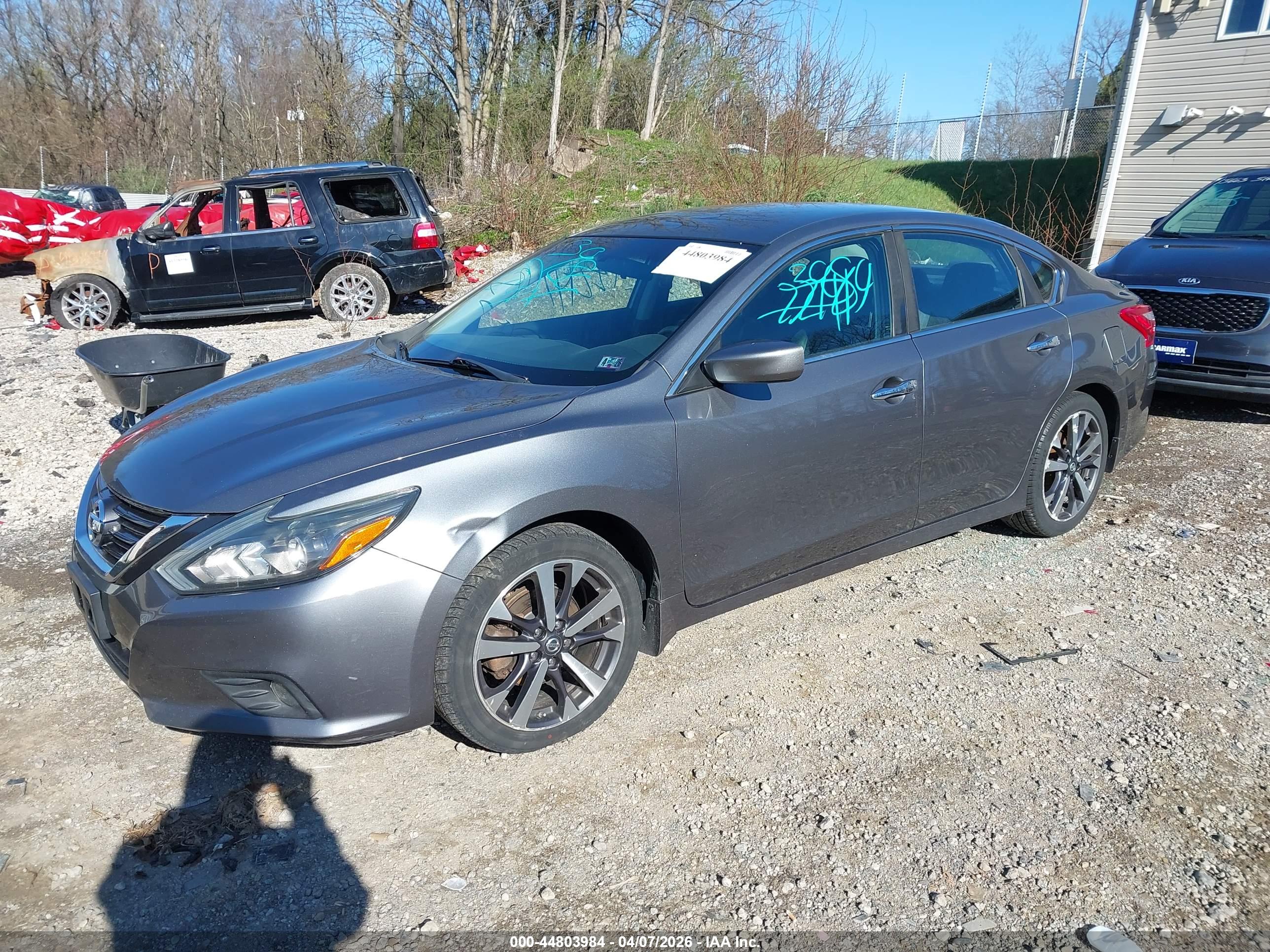 NISSAN ALTIMA image 2