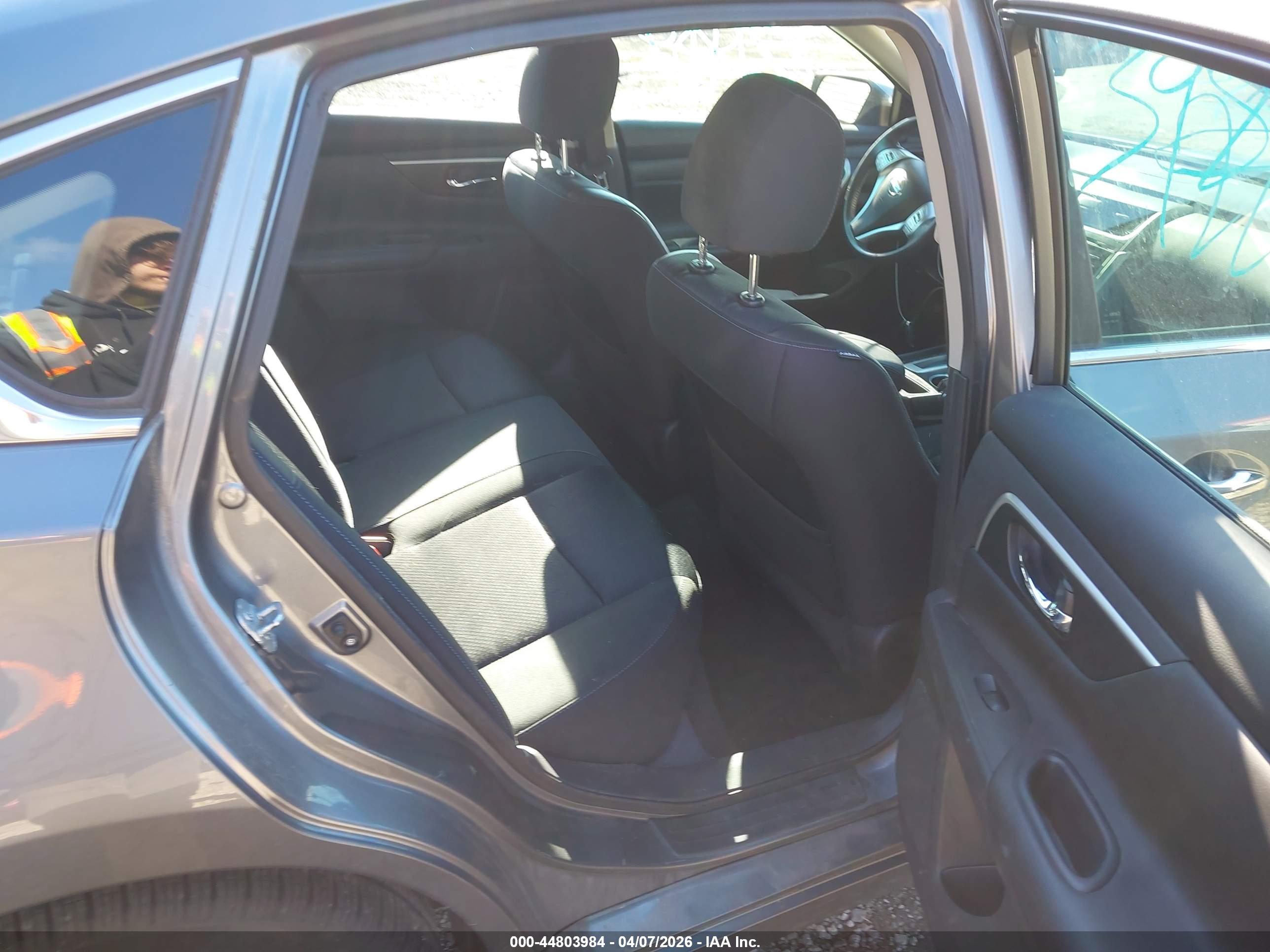 NISSAN ALTIMA image 8